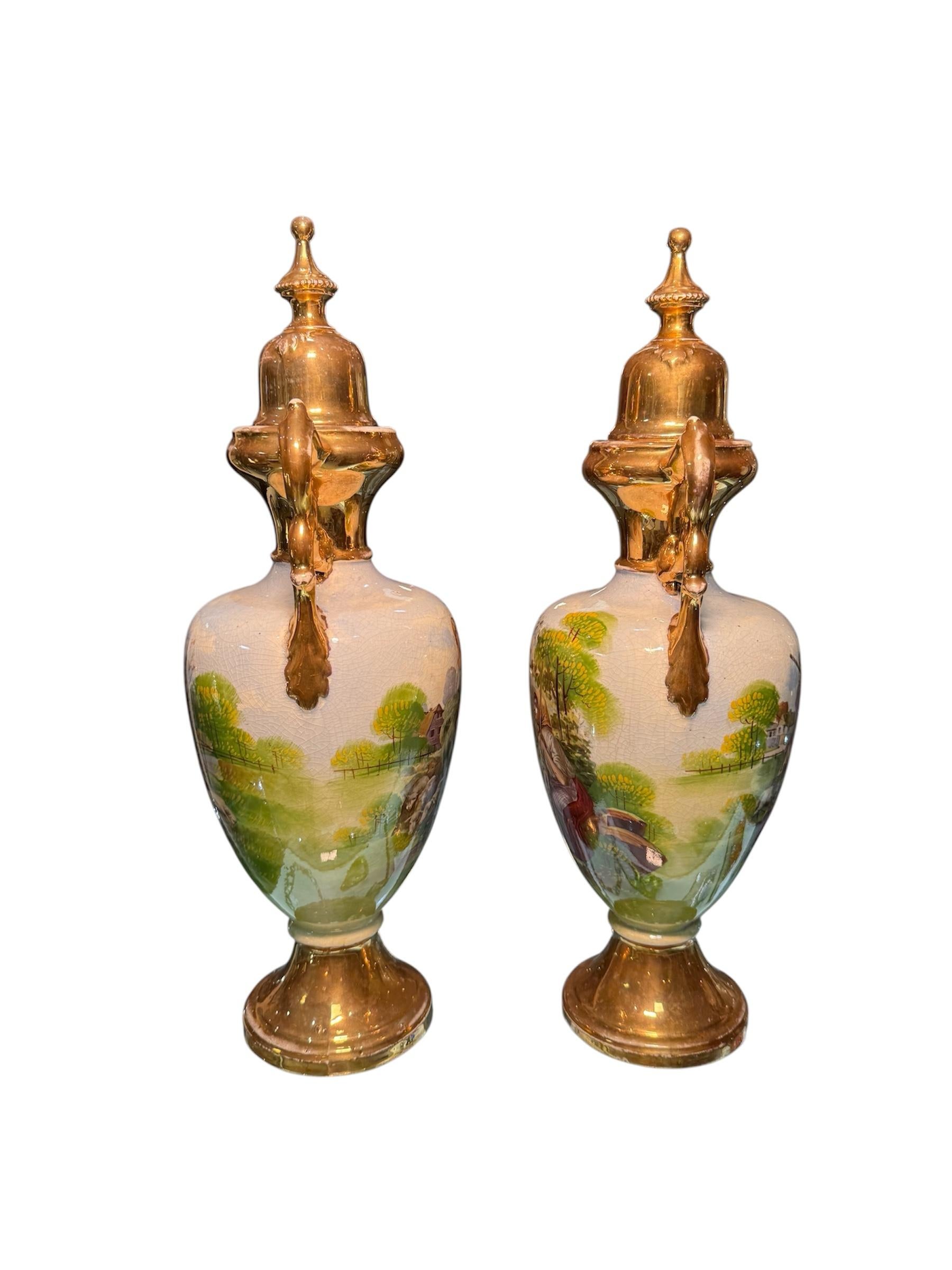 Renaissance Revival Style Pair Of A.G. Harley Jones Porcelain Urns In condizioni buone in vendita a Guaynabo, PR