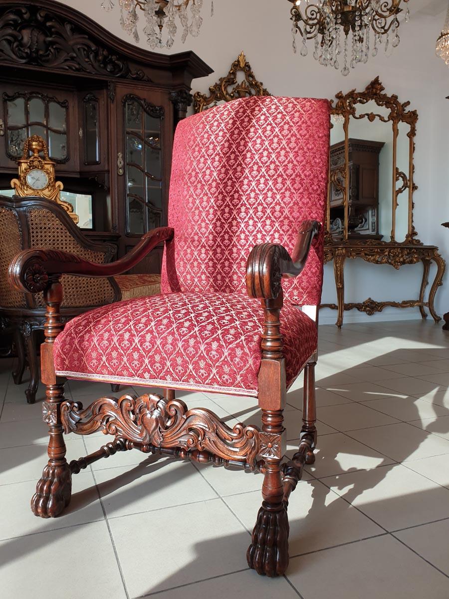 Renaissance Revival Style Solid Wood Armchair, Throne, circa 1920 For Sale 4