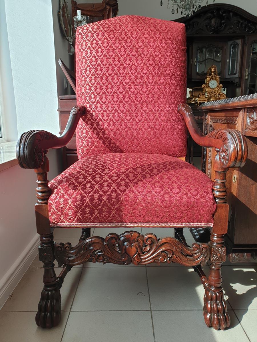 Renaissance Revival Style Solid Wood Armchair, Throne, circa 1920 For Sale 5