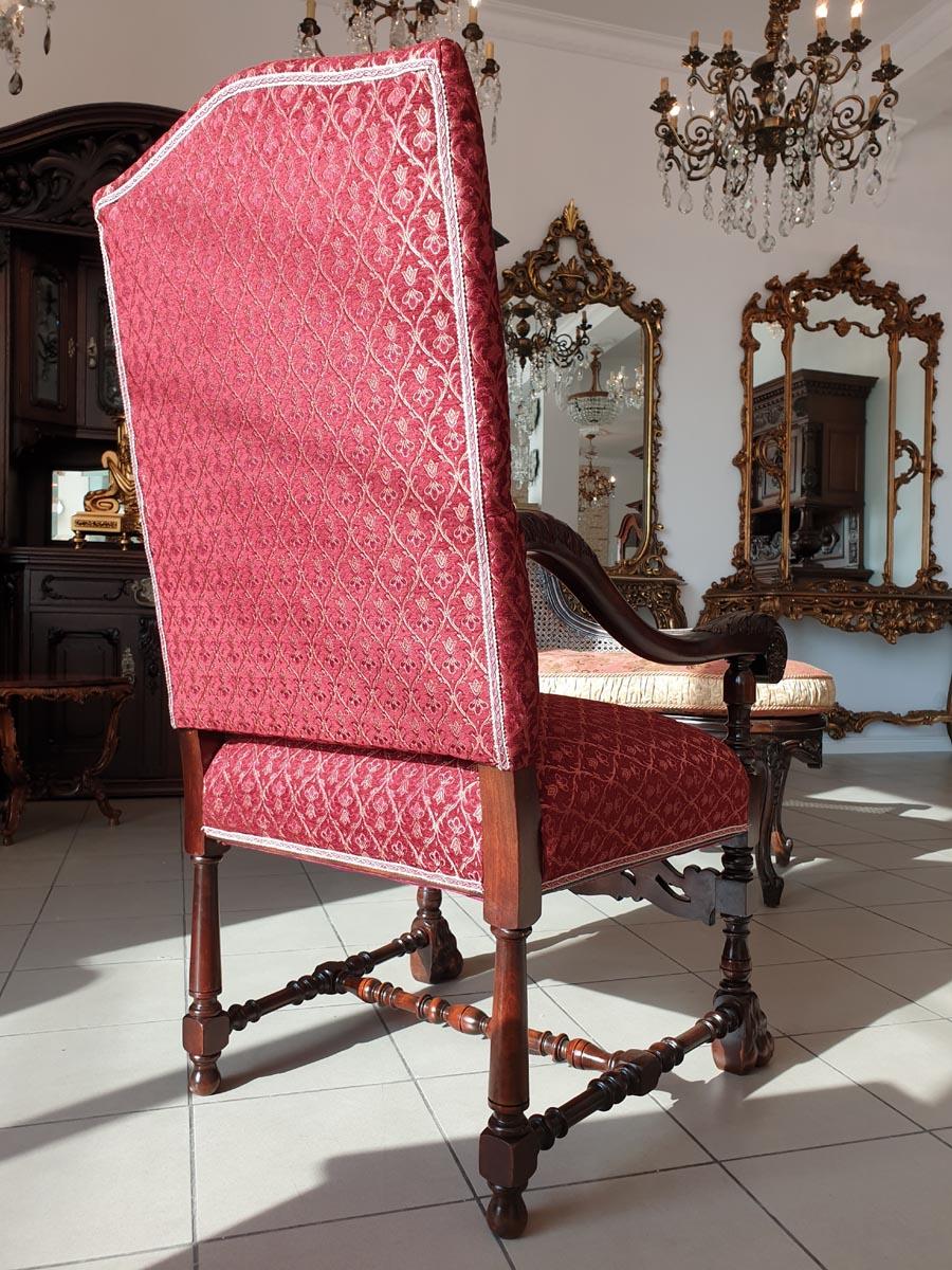 Renaissance Revival Style Solid Wood Armchair, Throne, circa 1920 For Sale 3