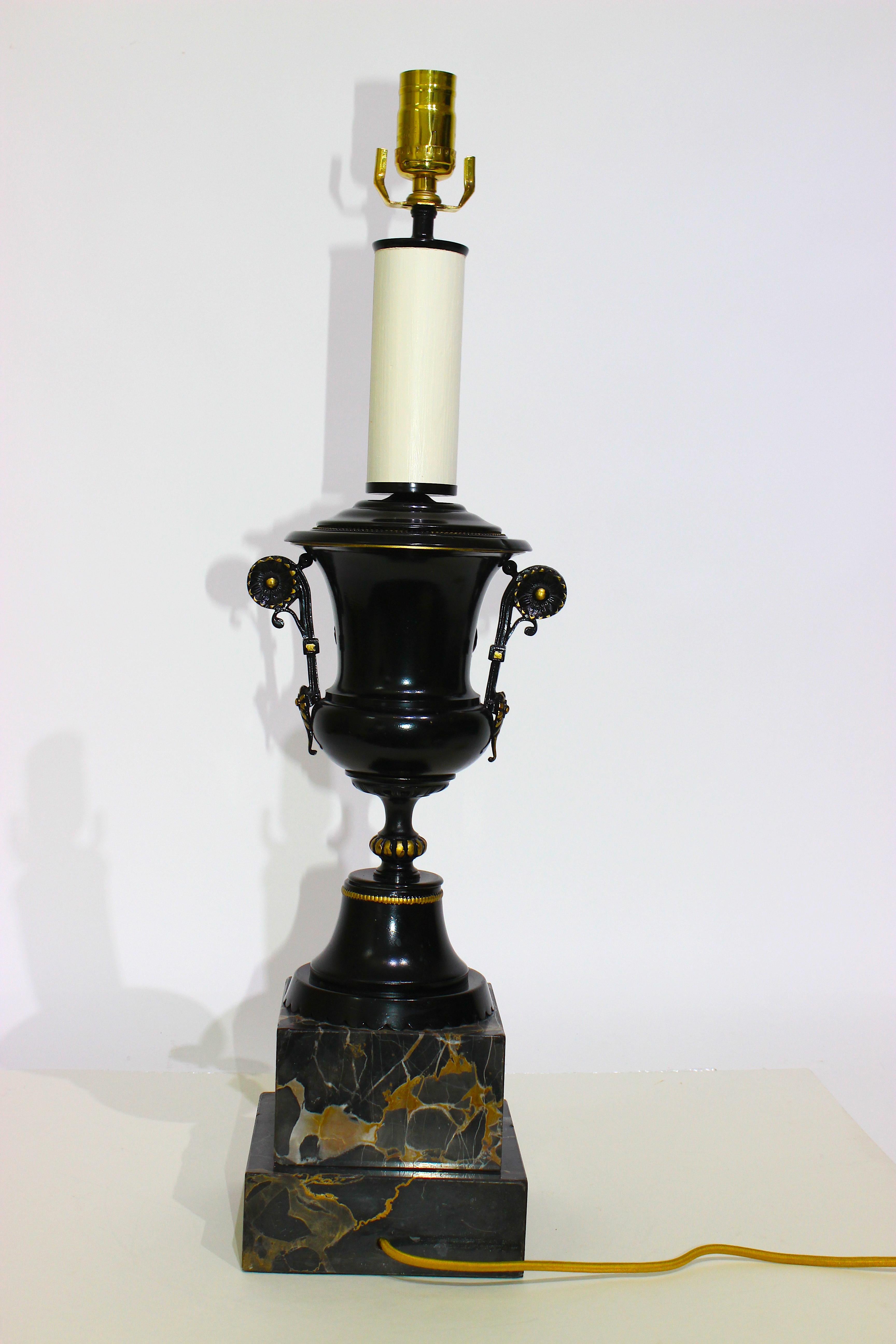 Renaissance Revival Table Lamp  For Sale 3