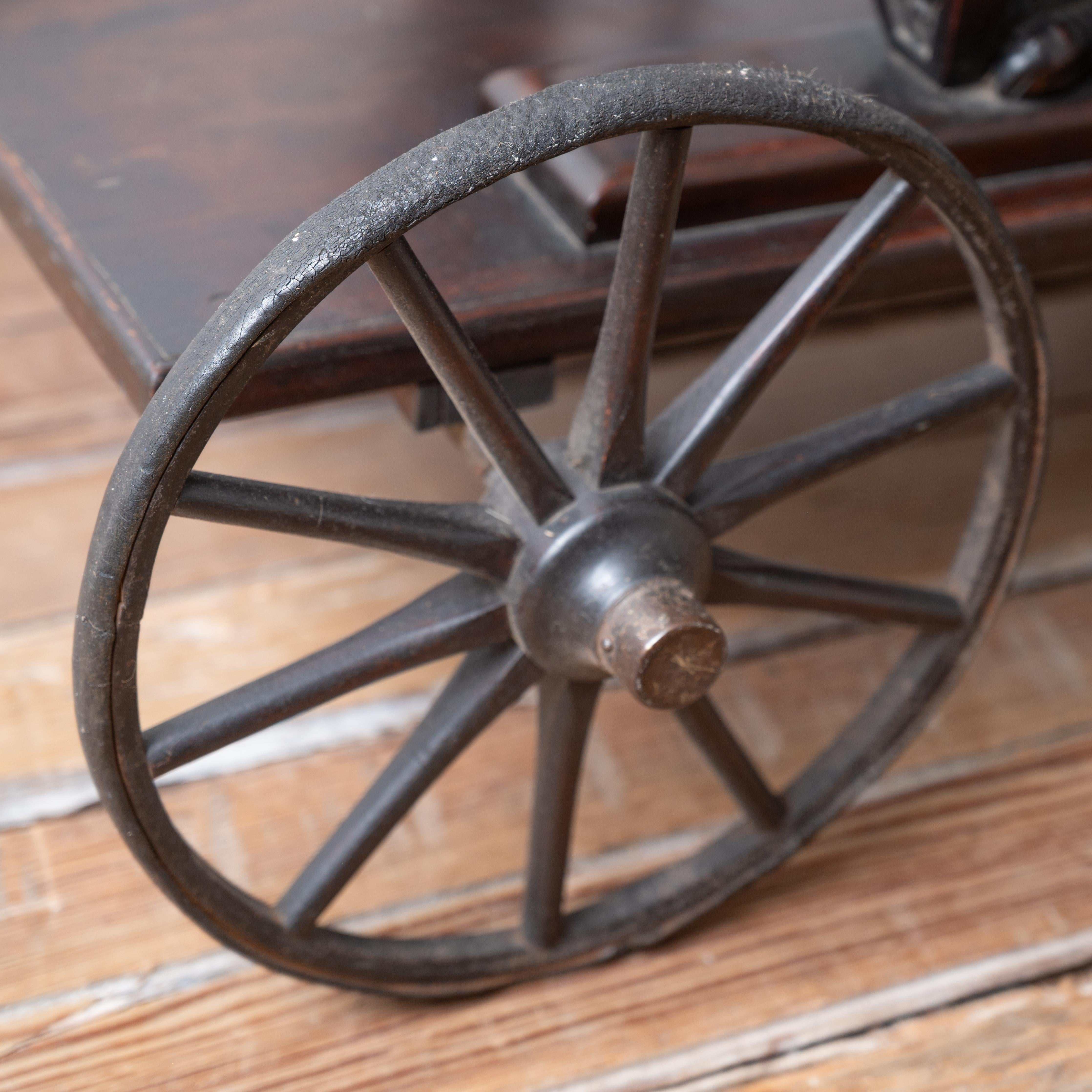 Renaissance Revival Tea Trolley For Sale 10