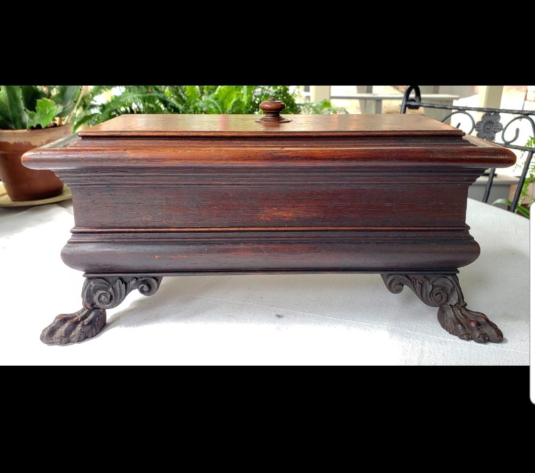North American Renaissance Revival Wooden Desk Top or Jewelry Box in Walnut