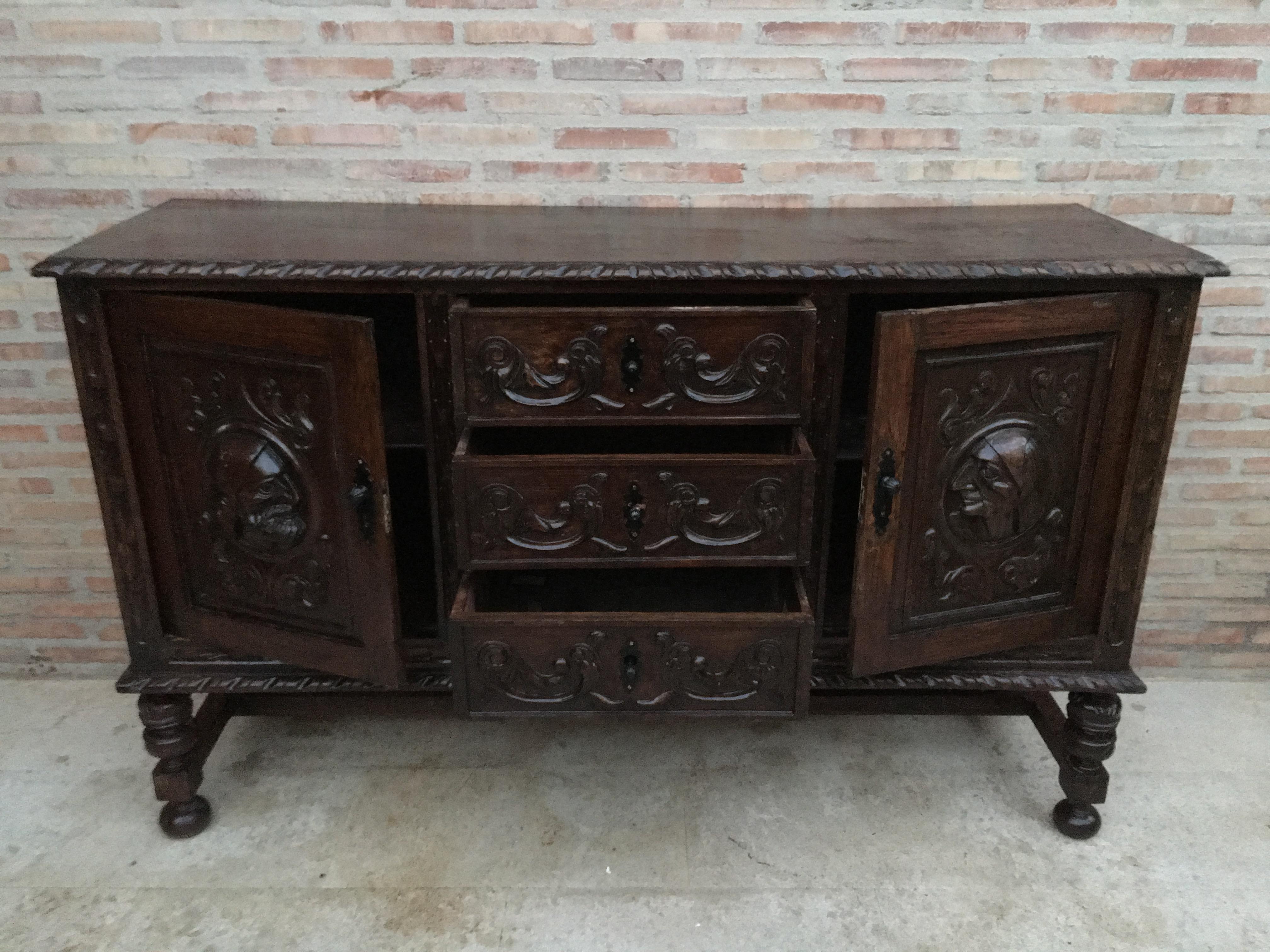 19th Century Renaissance Spanish Buffet with Two Doors, Three Drawers and Crest