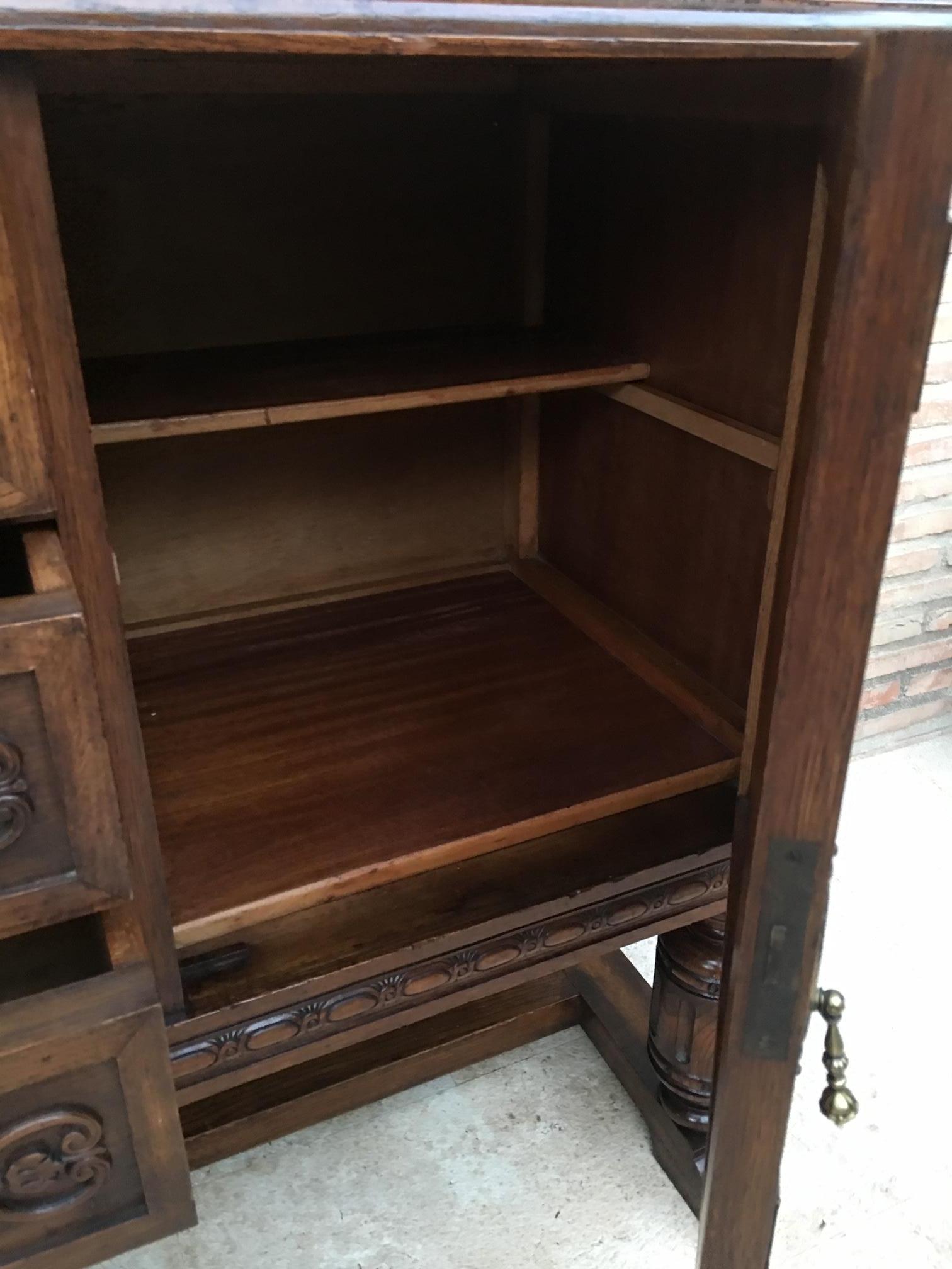 Renaissance Spanish Buffet with Two Doors, Three Drawers and Crest 1