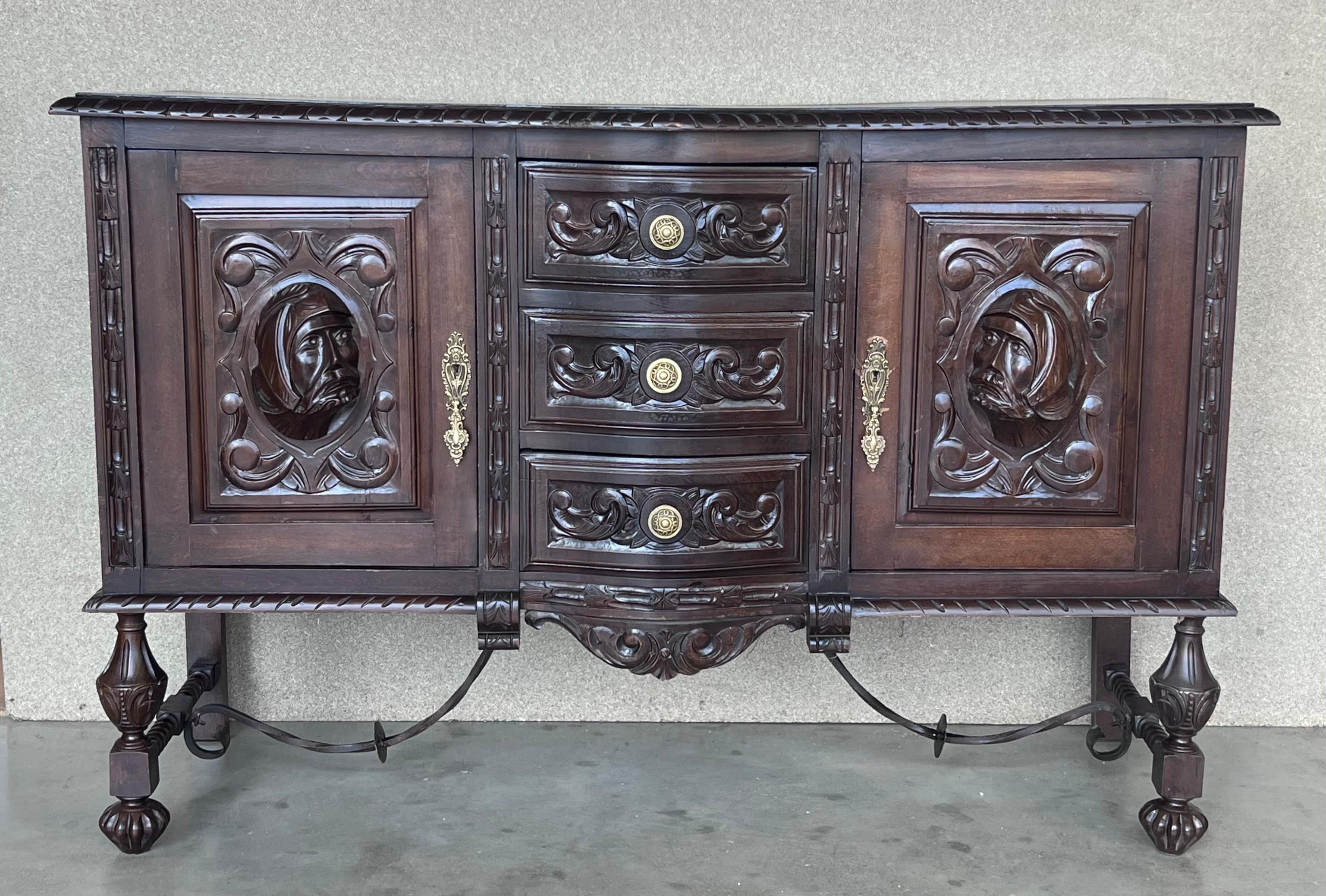 Renaissance Spanish Buffet with Two Doors, Three Drawers For Sale 9