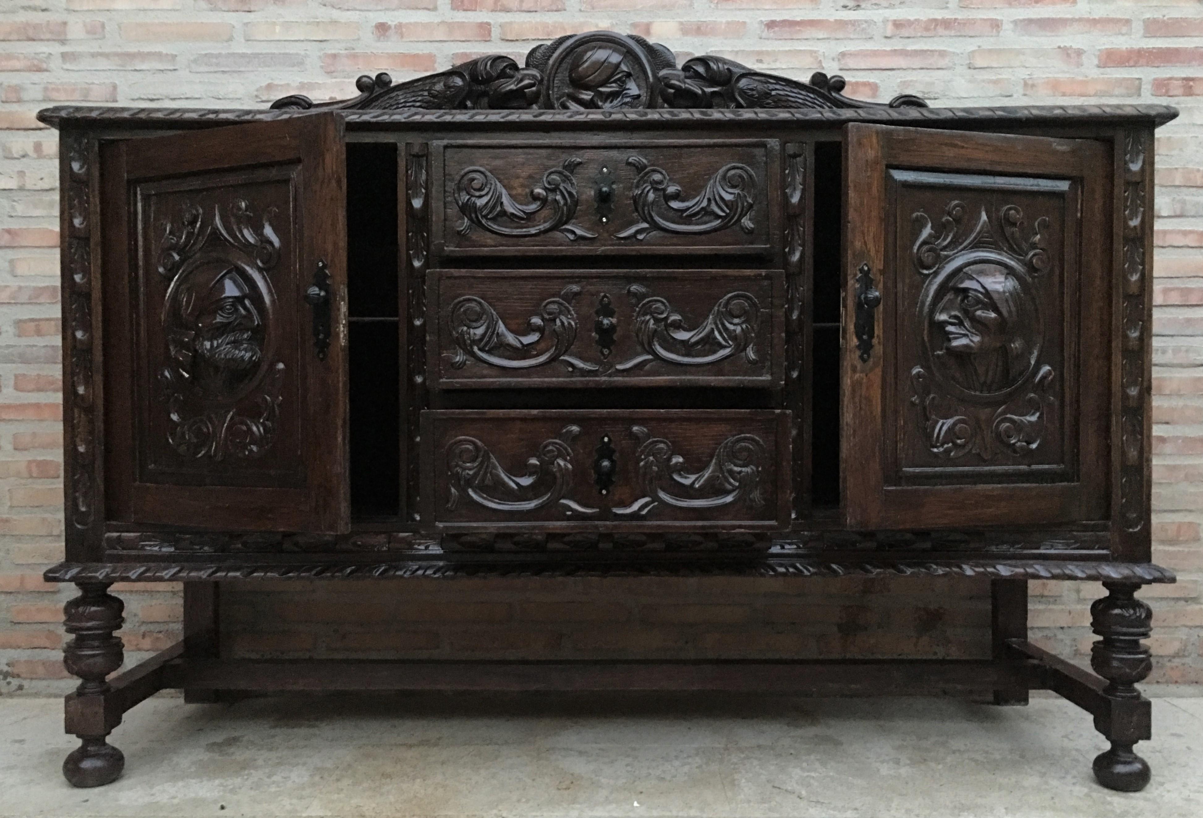 Renaissance Spanish Buffet with Two Doors, Three Drawers For Sale 4