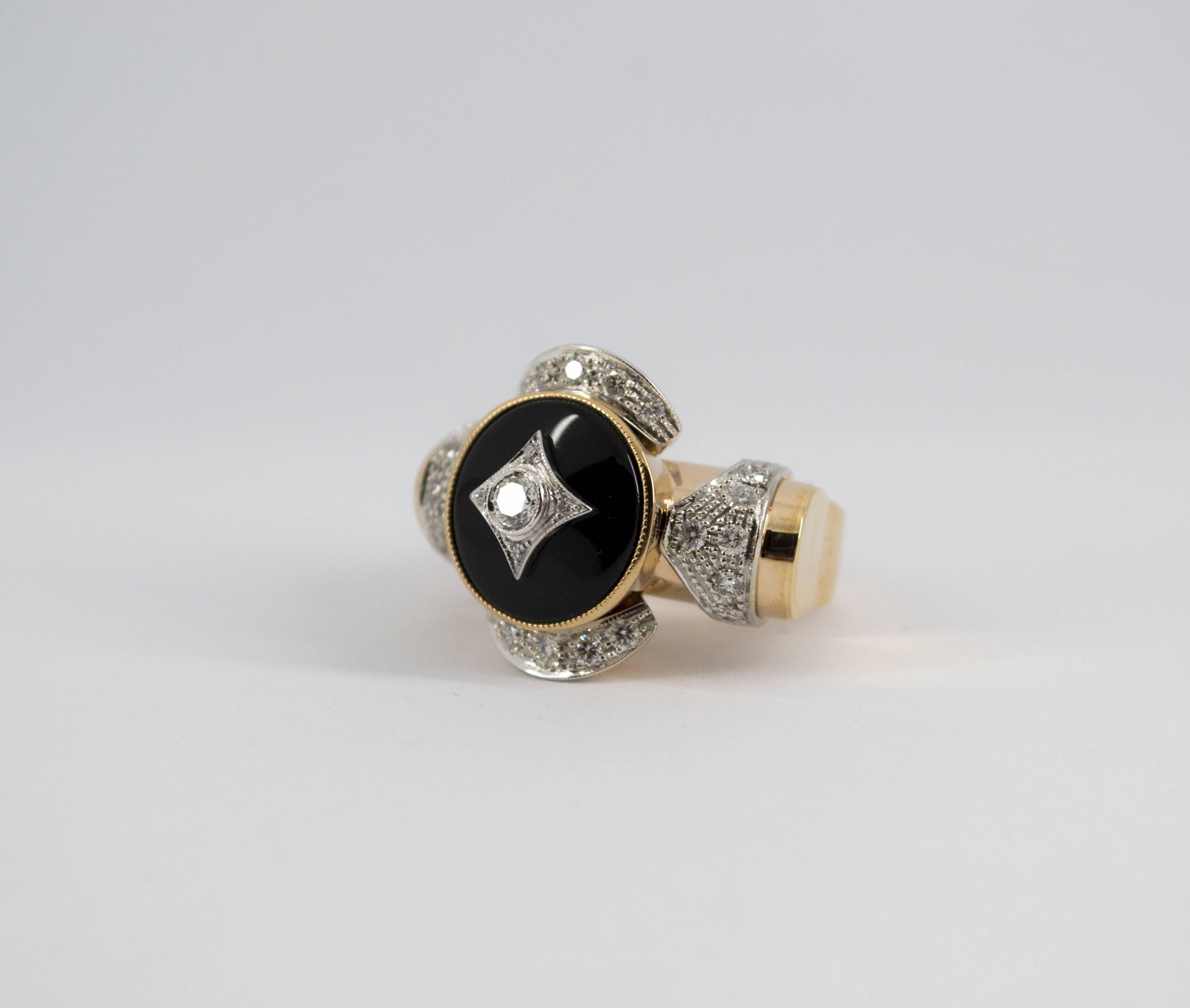 Renaissance Style 0.75 Carat Diamond Onyx Yellow Gold Cocktail Ring In New Condition In Naples, IT