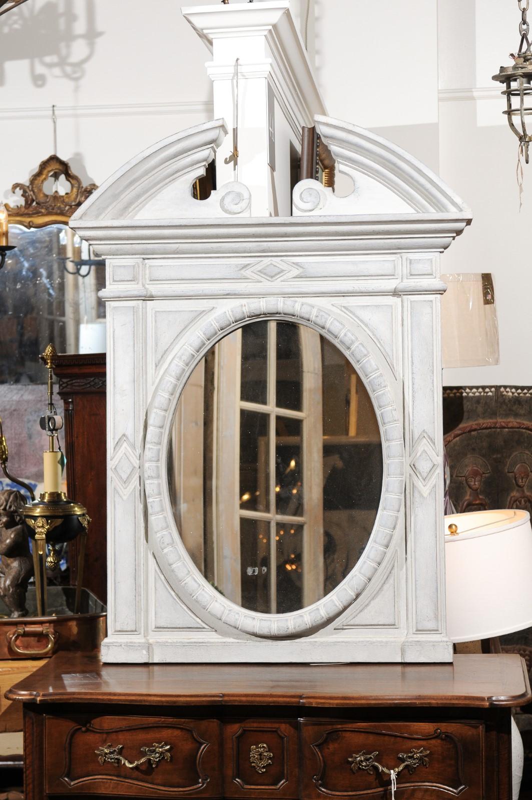 Renaissance Style 1850s Belgian Painted Oval Mirror with Broken Arch Pediment For Sale 1
