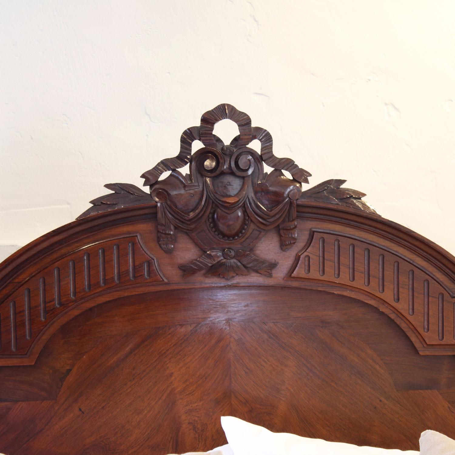 Late 19th Century Renaissance Style Antique Bed WK146