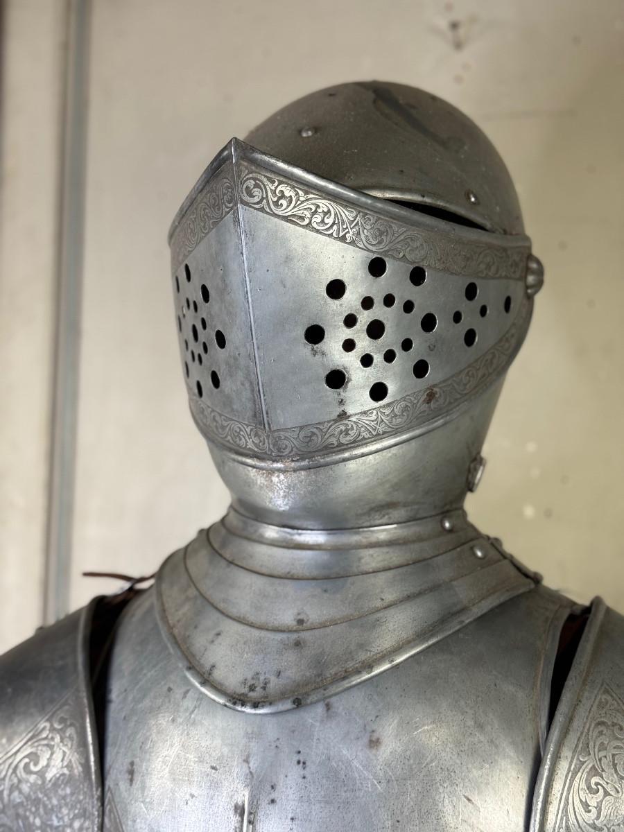 Renaissance-style armour, circa 1880 For Sale 5