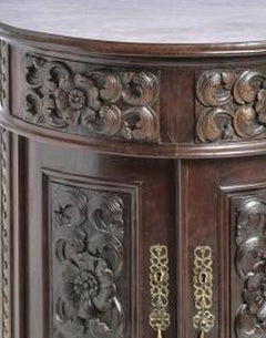 Table de chevet de style Renaissance