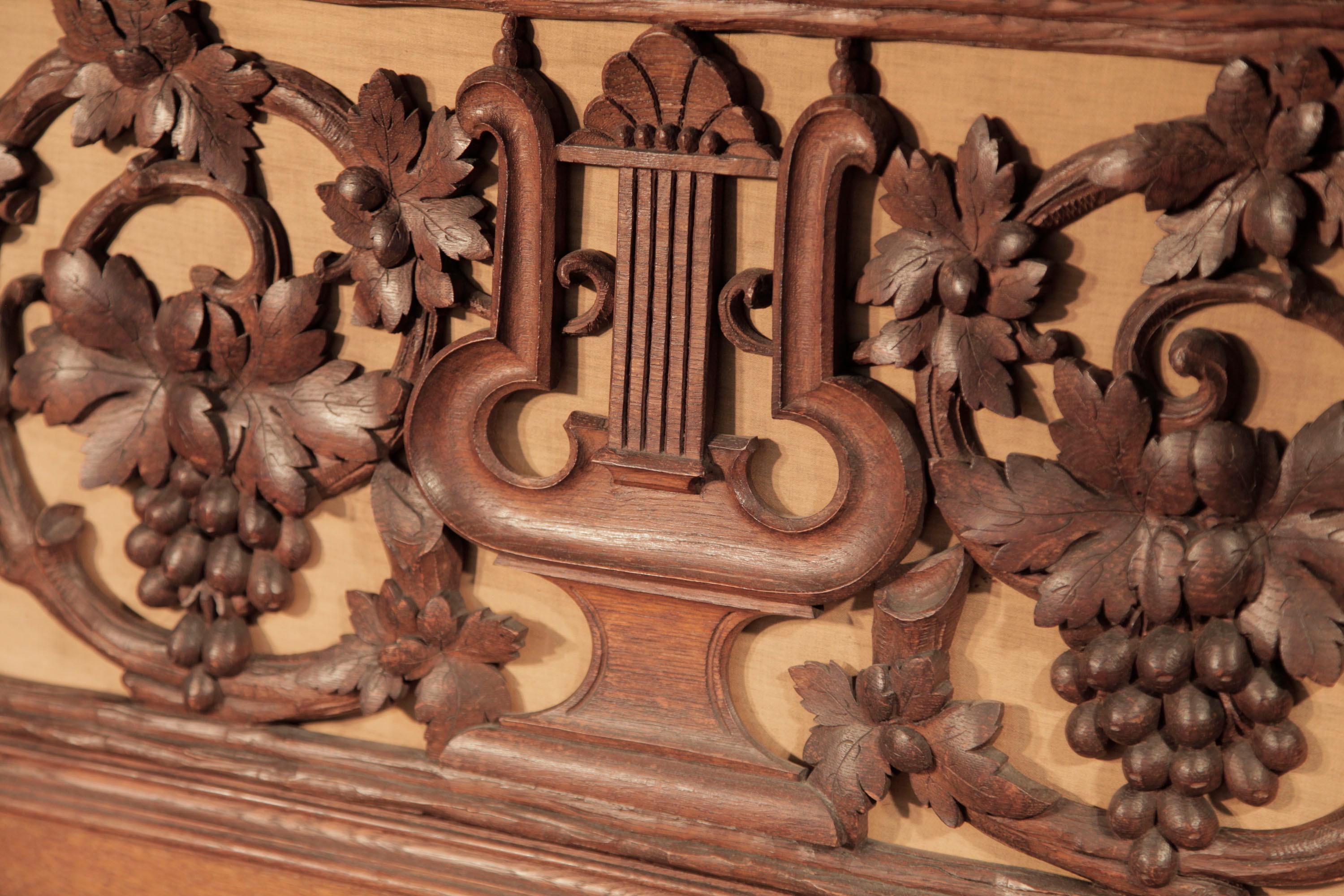 Renaissance Style Biese Hof Upright Piano Barley Twist Legs High Relief Carvings For Sale 3