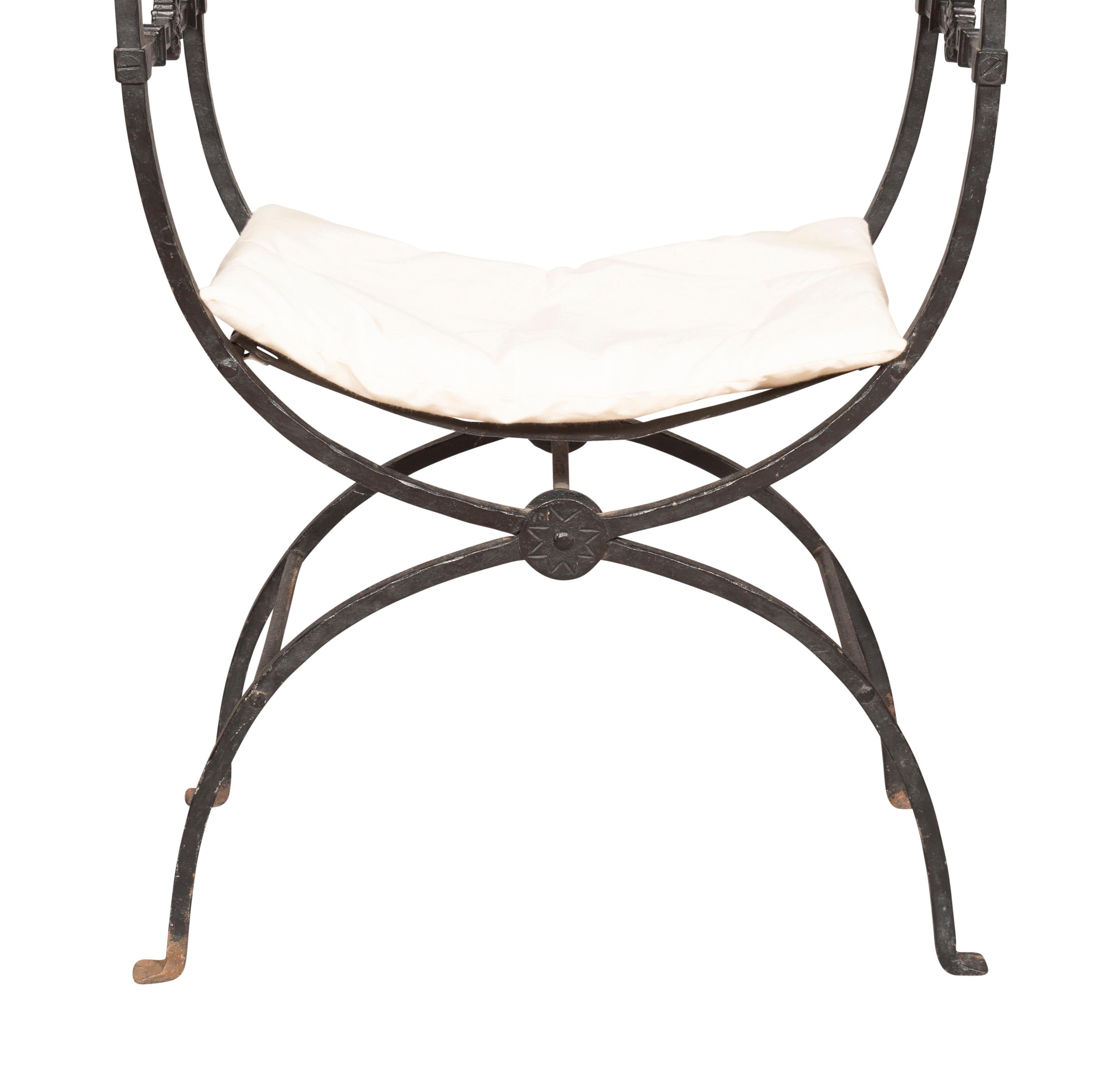 Sessel aus Bronze und Schmiedeeisen im Renaissance-Stil im Angebot 11