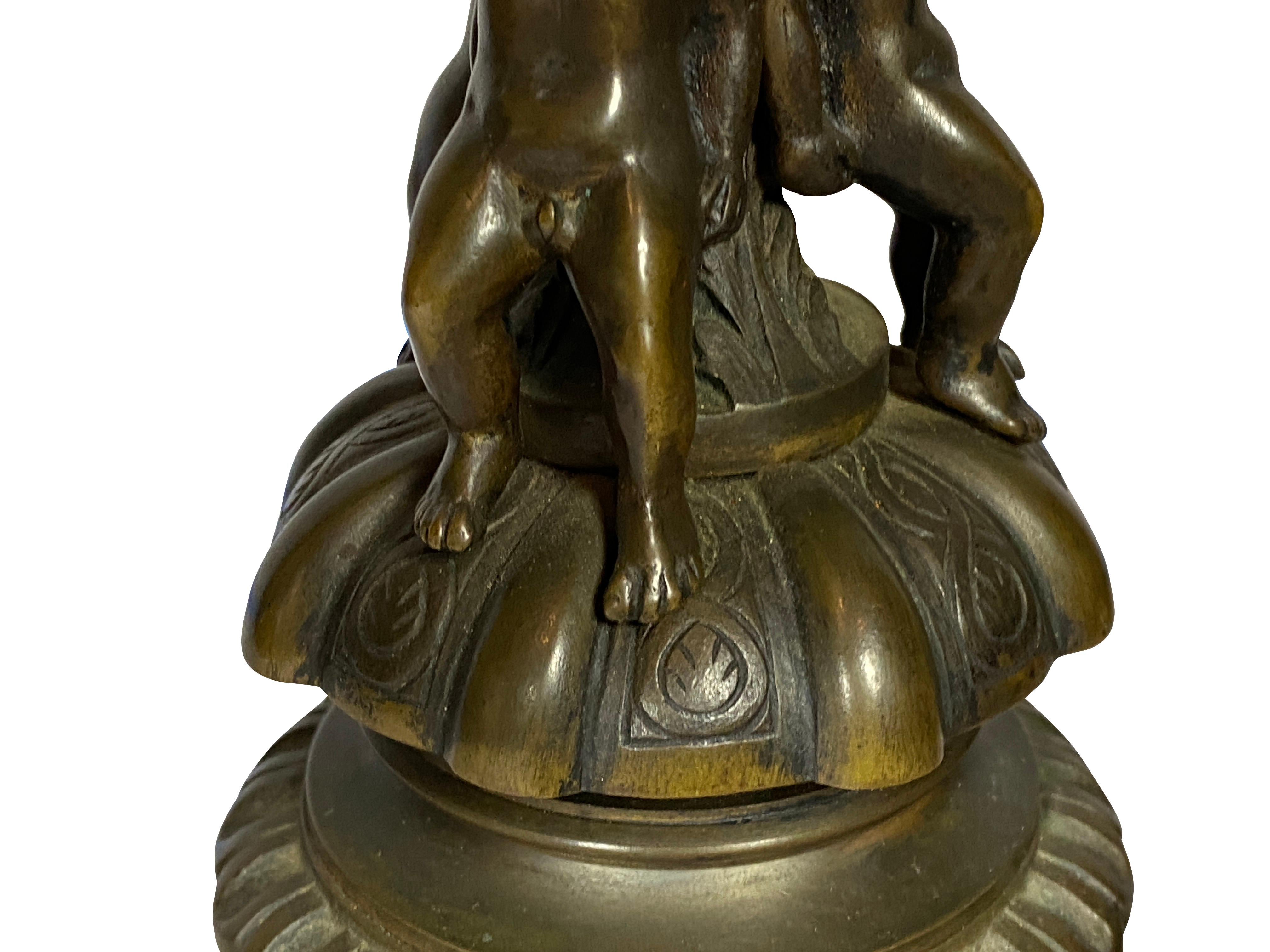 Lampe de table en bronze de style Renaissance en vente 5