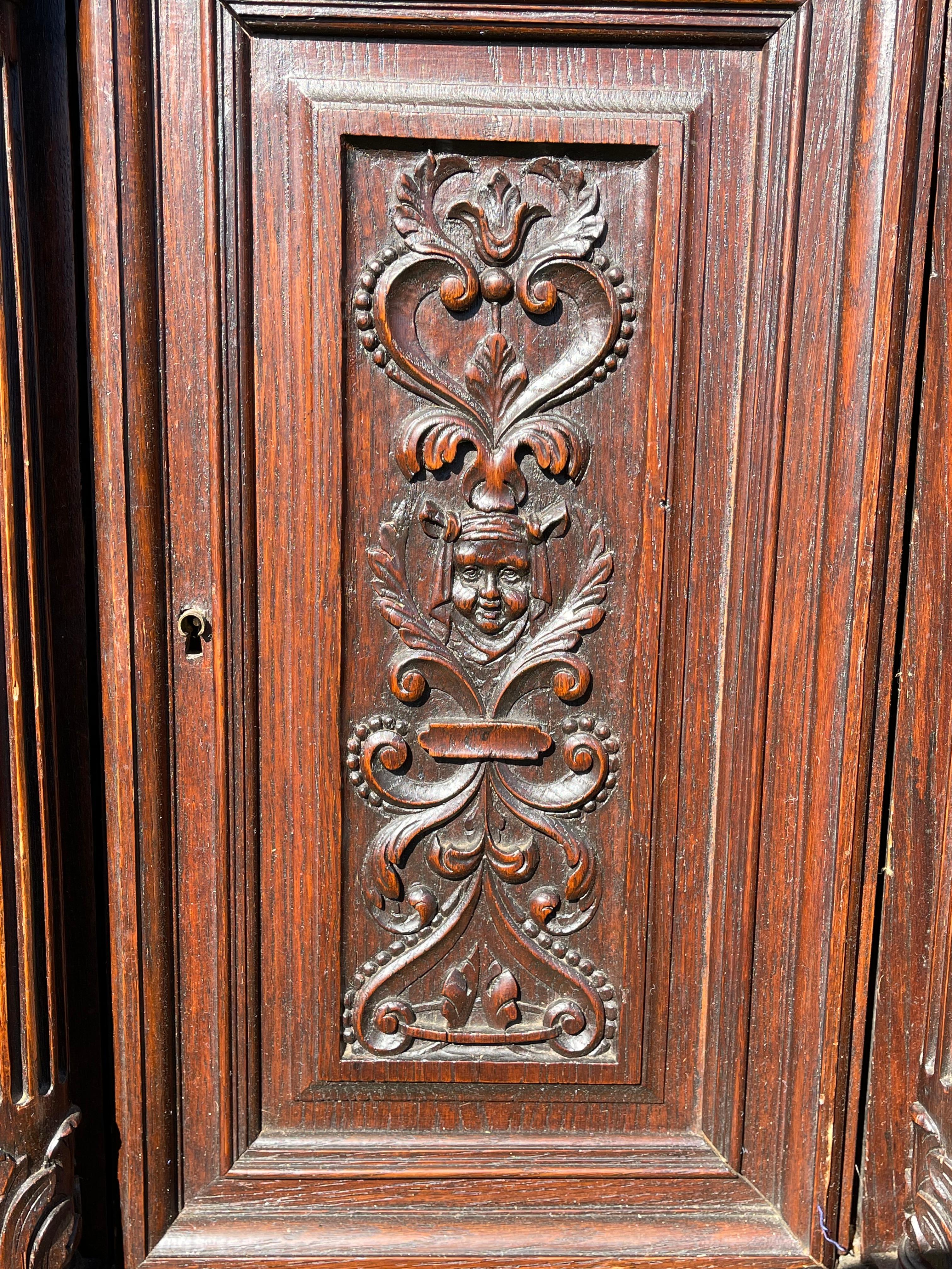 Renaissance Style Carved Cabinet in oak, XIXth century For Sale 6