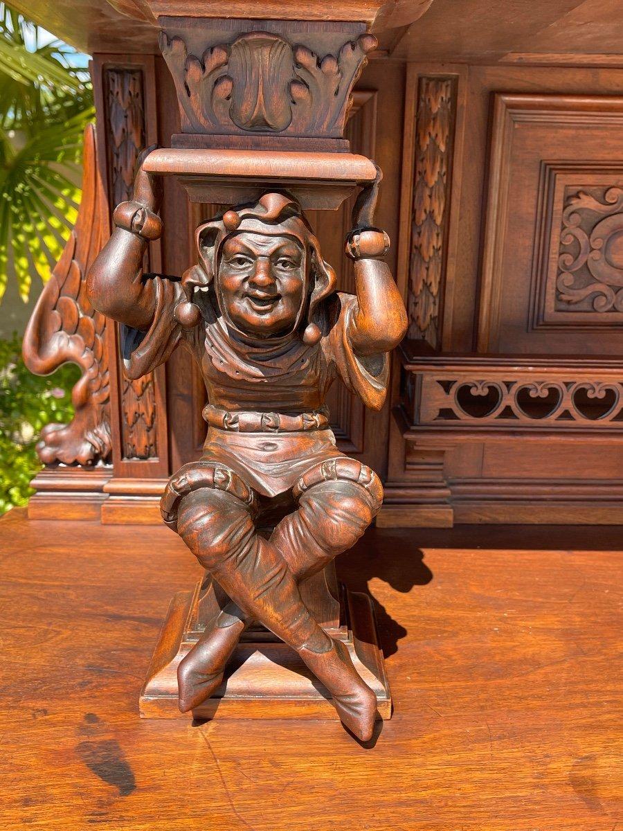 Renaissance Style Carved Walnut Buffet In Good Condition For Sale In Beaune, FR