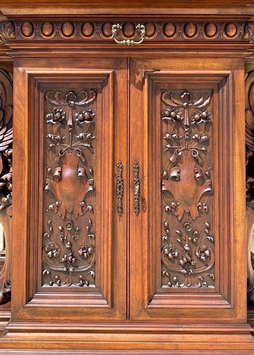 Renaissance Style Carved Walnut Buffet For Sale 1