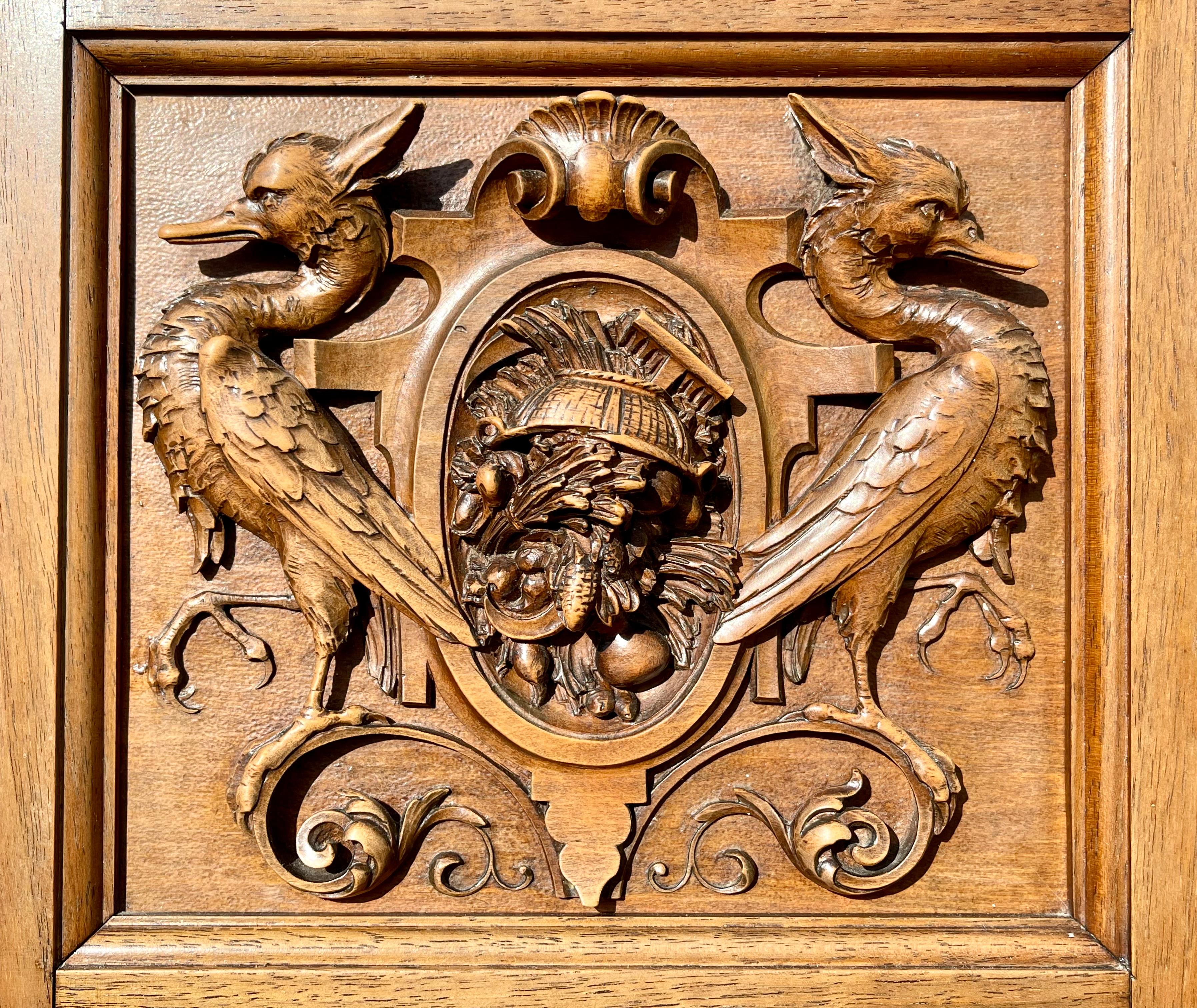 Renaissance Style, Carved Walnut Buffets, 19th Century In Good Condition For Sale In Beaune, FR