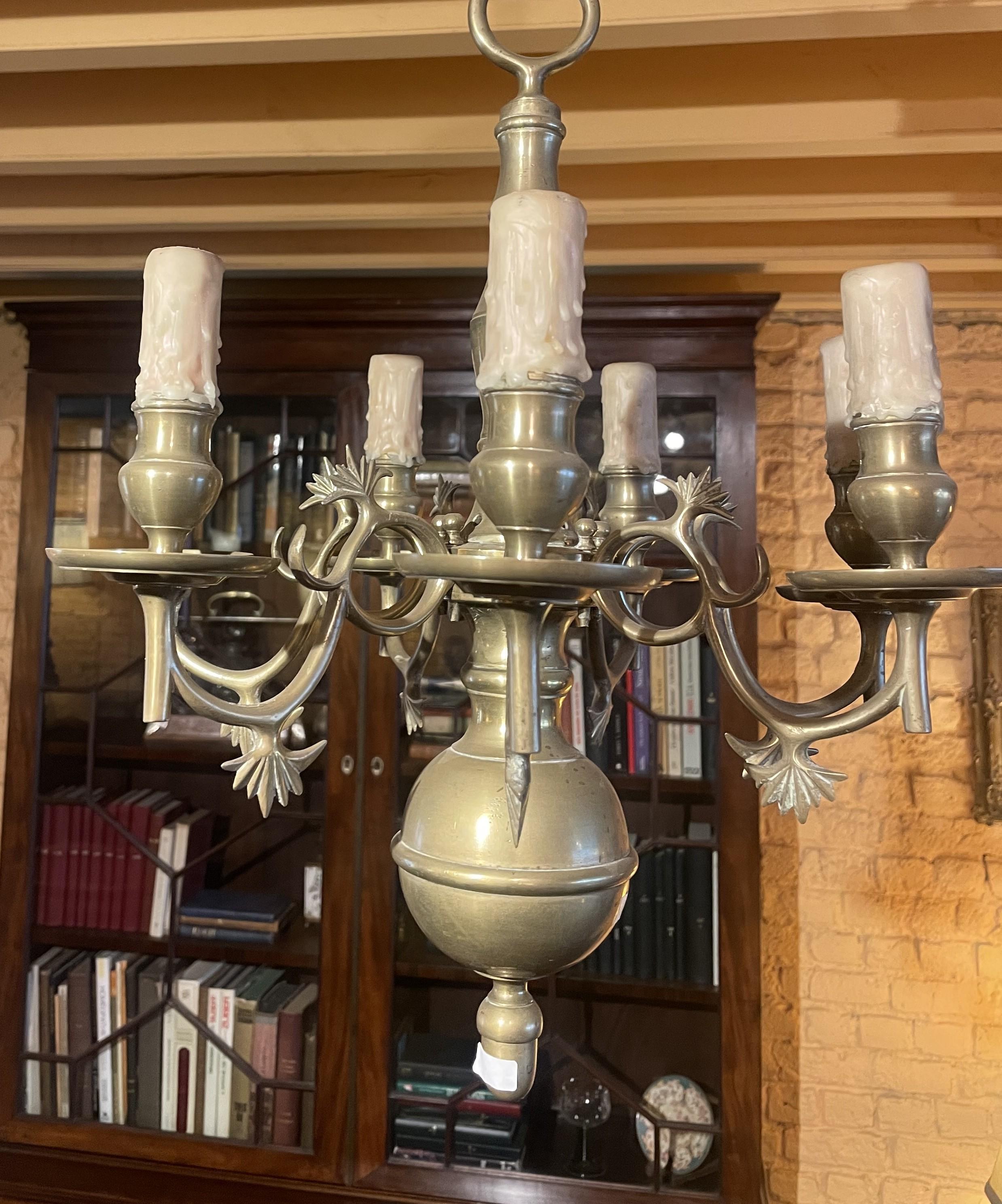 Lampadario in stile rinascimentale in bronzo con 6 pezzi del 19° secolo in vendita 1
