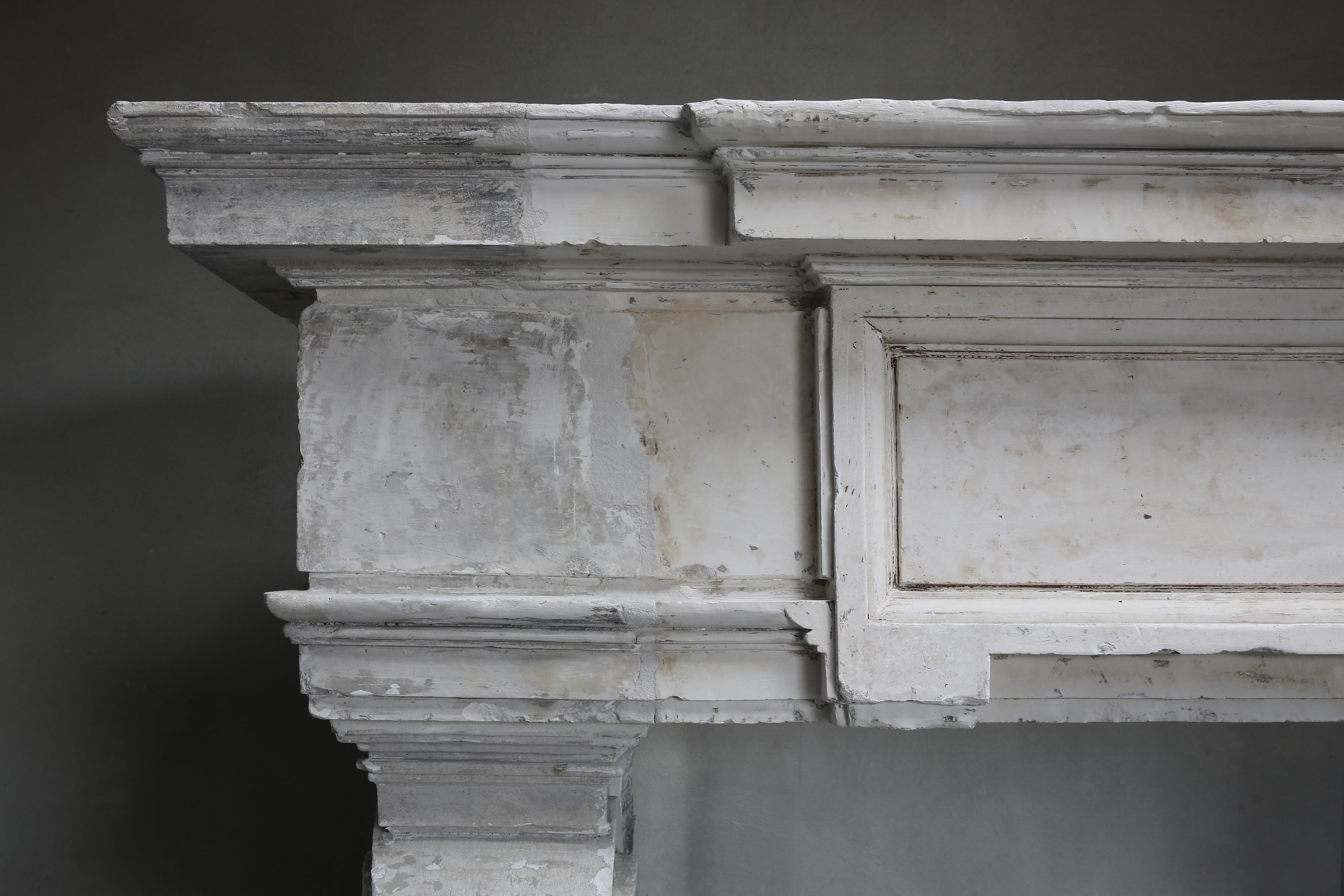 Renaissance Style Mantel from the 18th Century of French Limestone For Sale 1