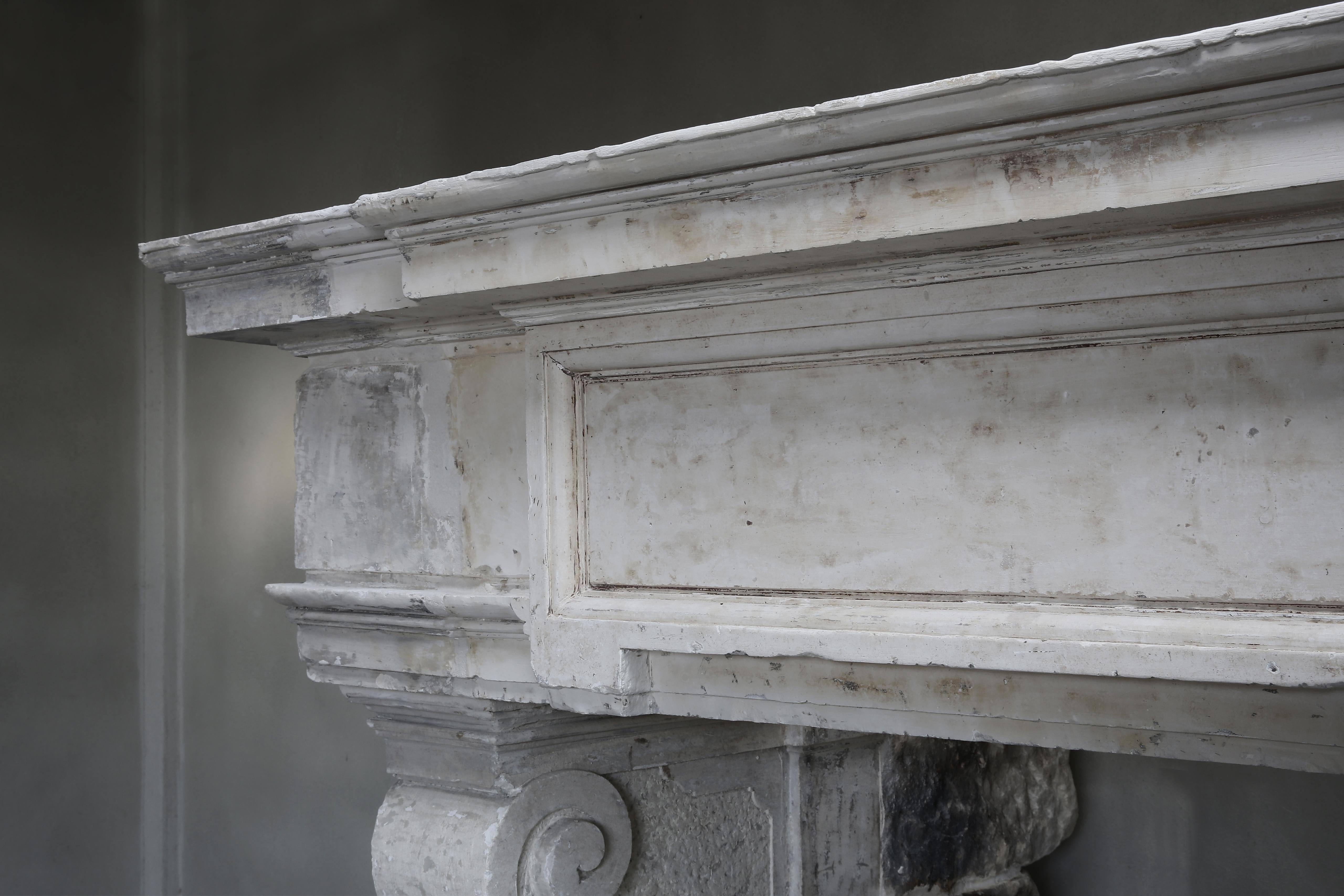 Renaissance Style Mantel from the 18th Century of French Limestone For Sale 3