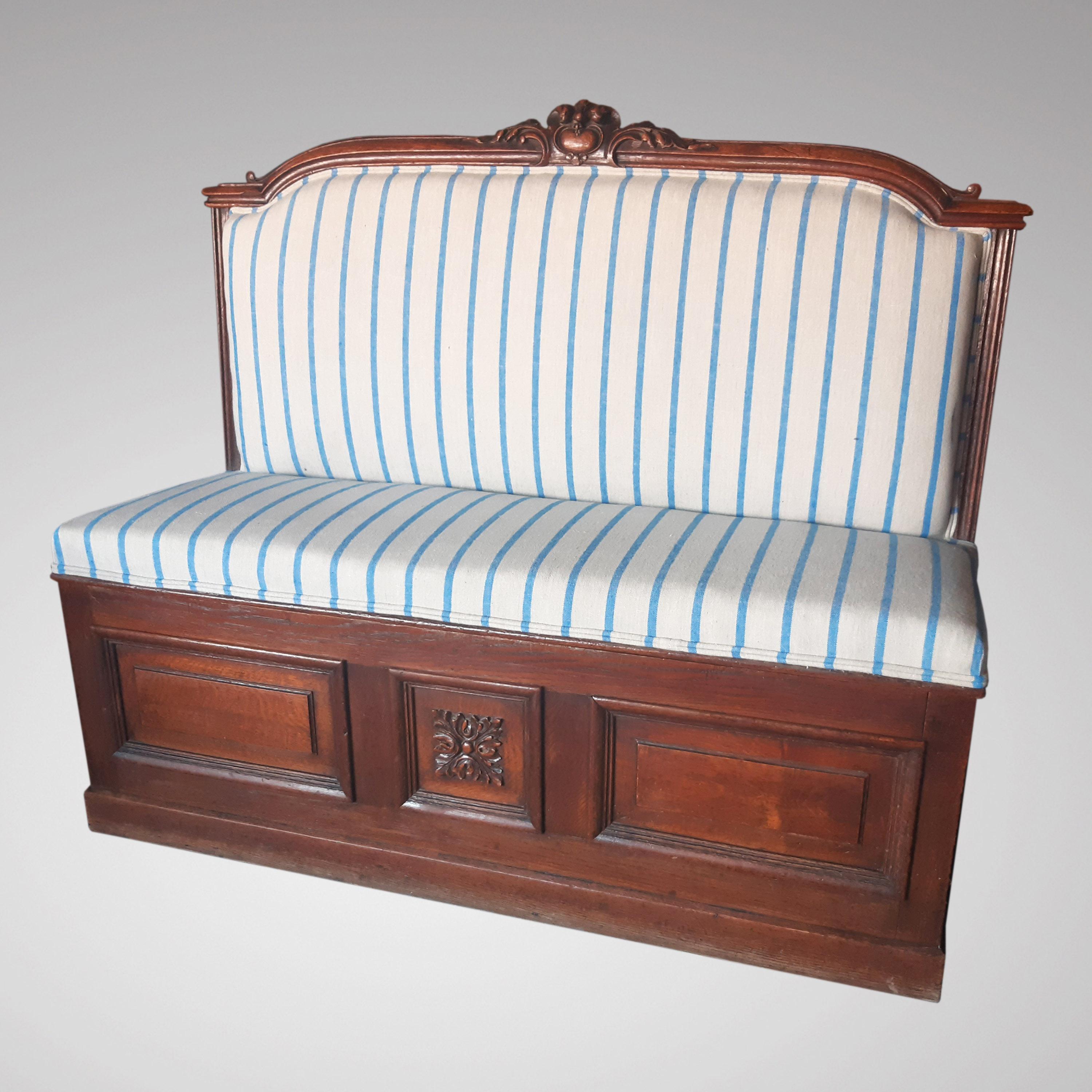 French Renaissance Style Oak Trunk Bench Striped Fabric french antiquity For Sale