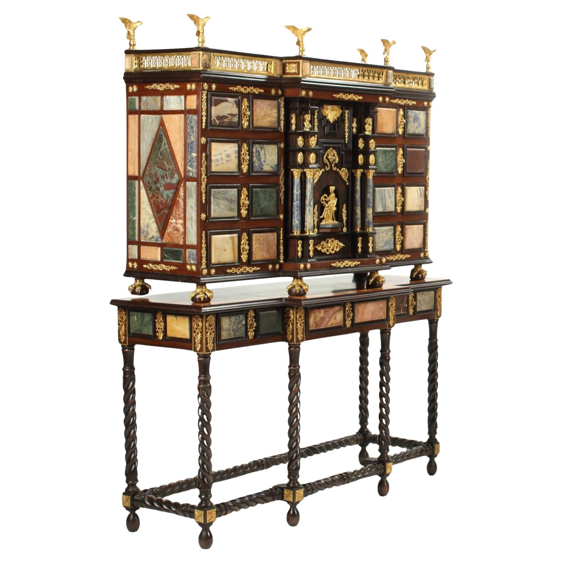 Renaissance-Stil Ormolu- montiert Probe Marmor Kabinett auf Stand