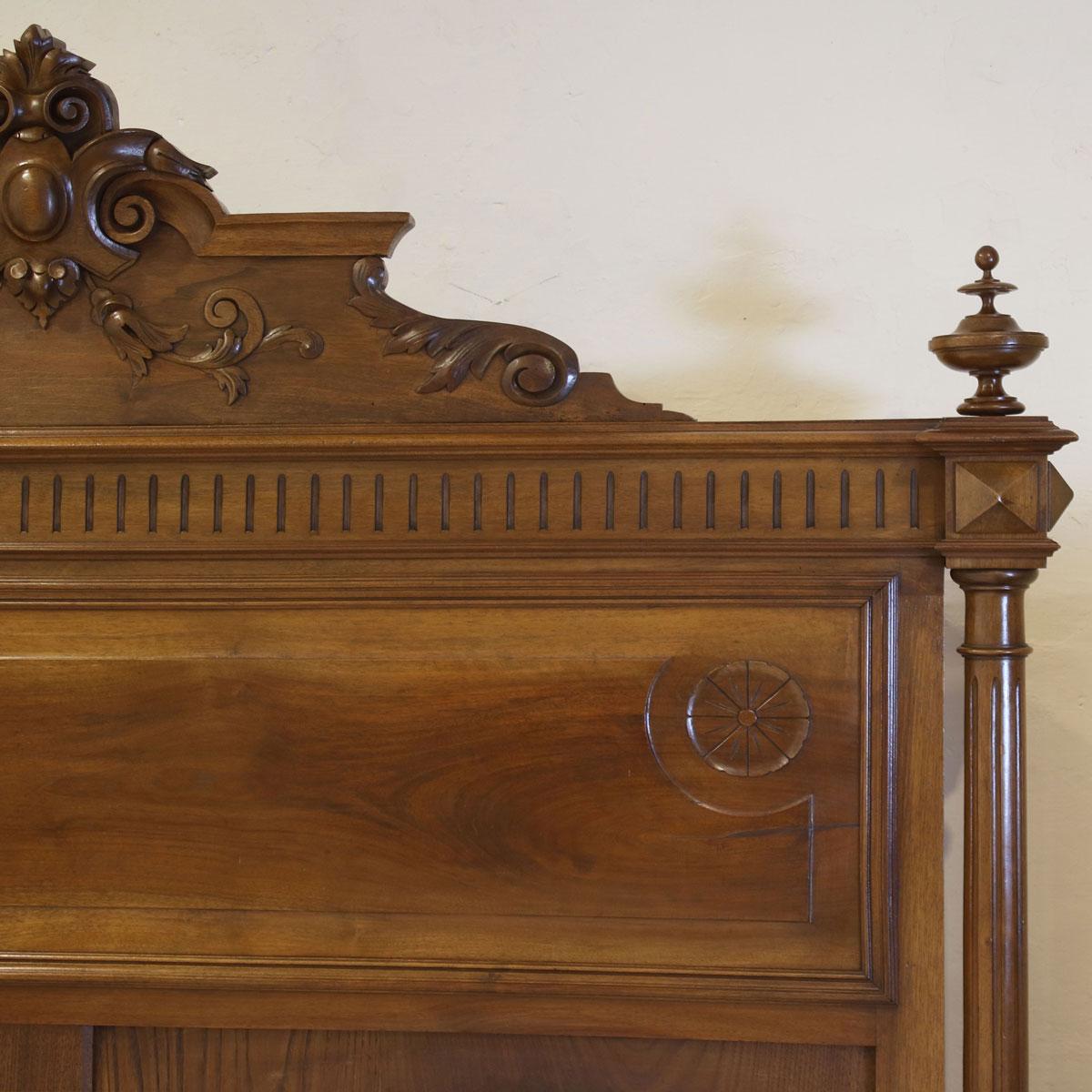 French Renaissance Style Walnut Antique Bed WK140