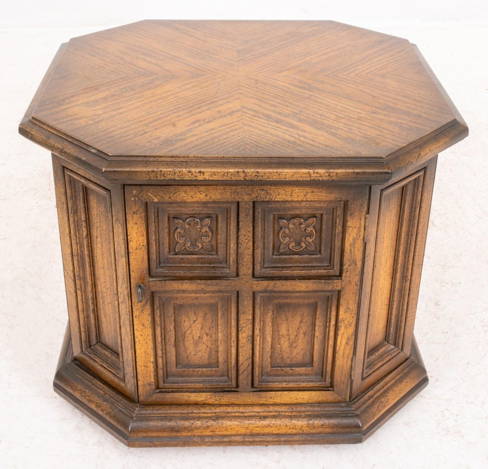 Renaissance Taste Octagonal Side Table Cabinet In Good Condition For Sale In New York, NY