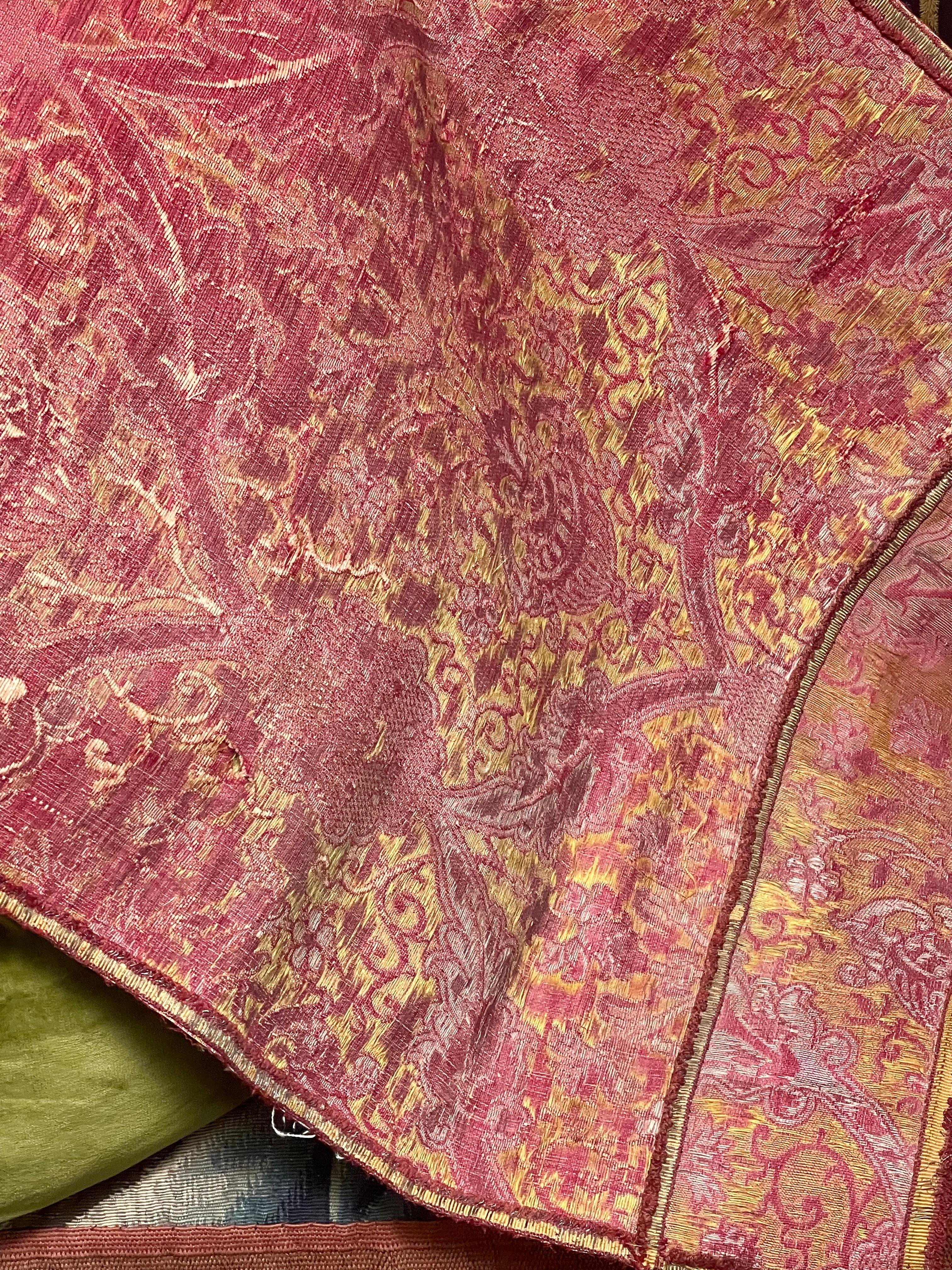 Textile venezianische Seidenlampen aus der Renaissance (Italienisch)