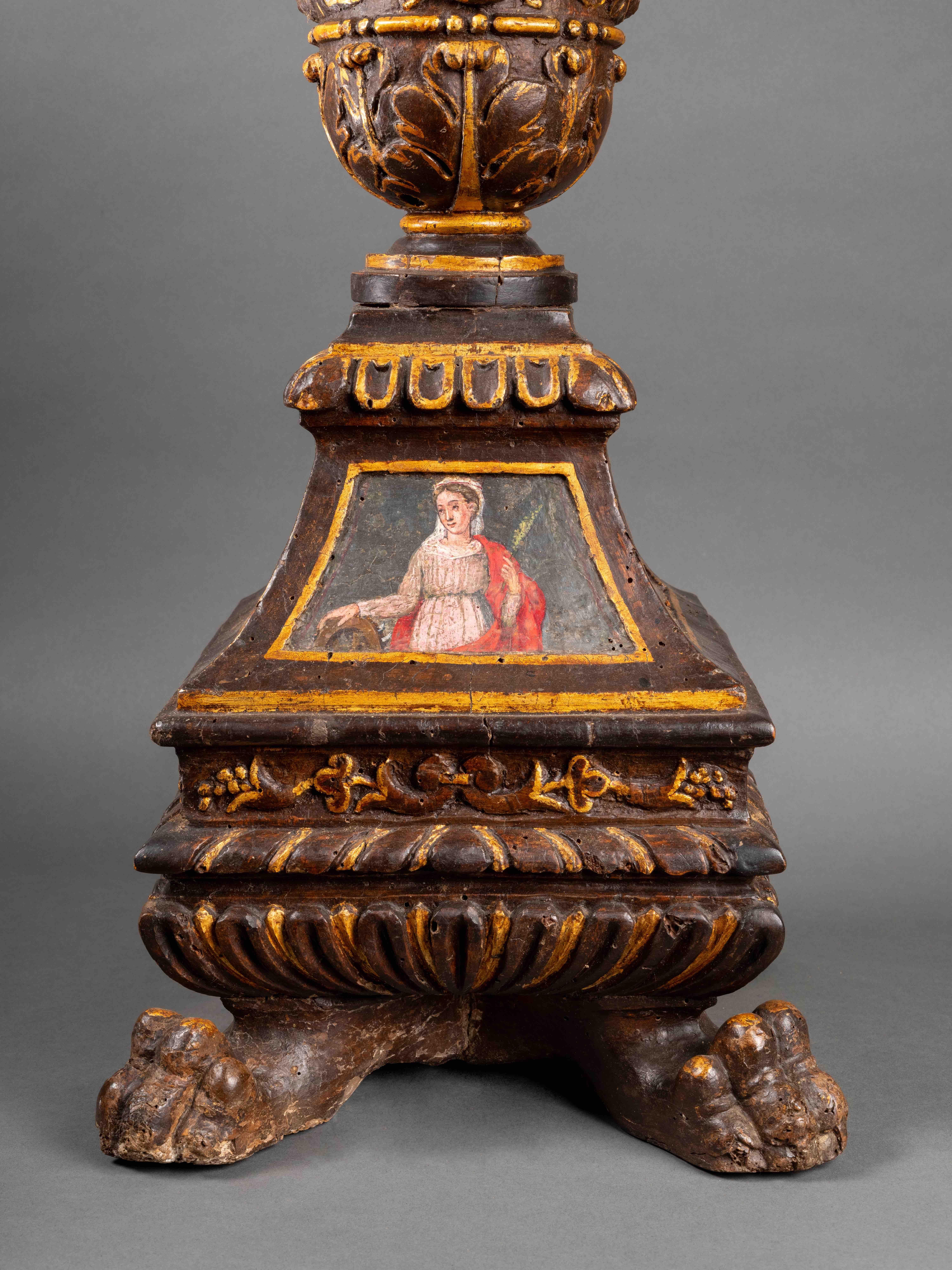 Wood renaissance wooden candelabrum and painted cross -  Umbria, 16th century For Sale