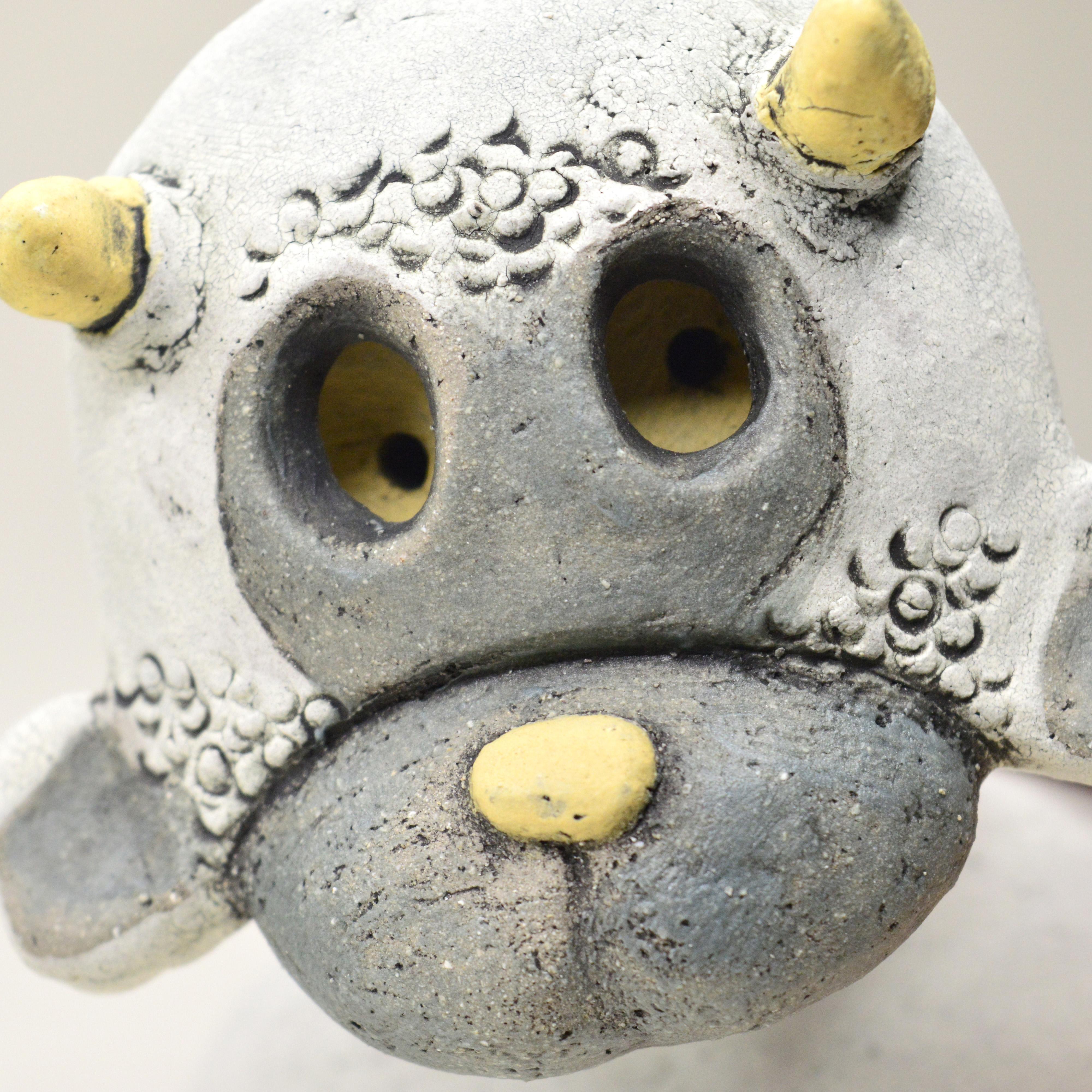 Pin·e·co 007 Original Ceramic Sculpture with a sheep mask 3