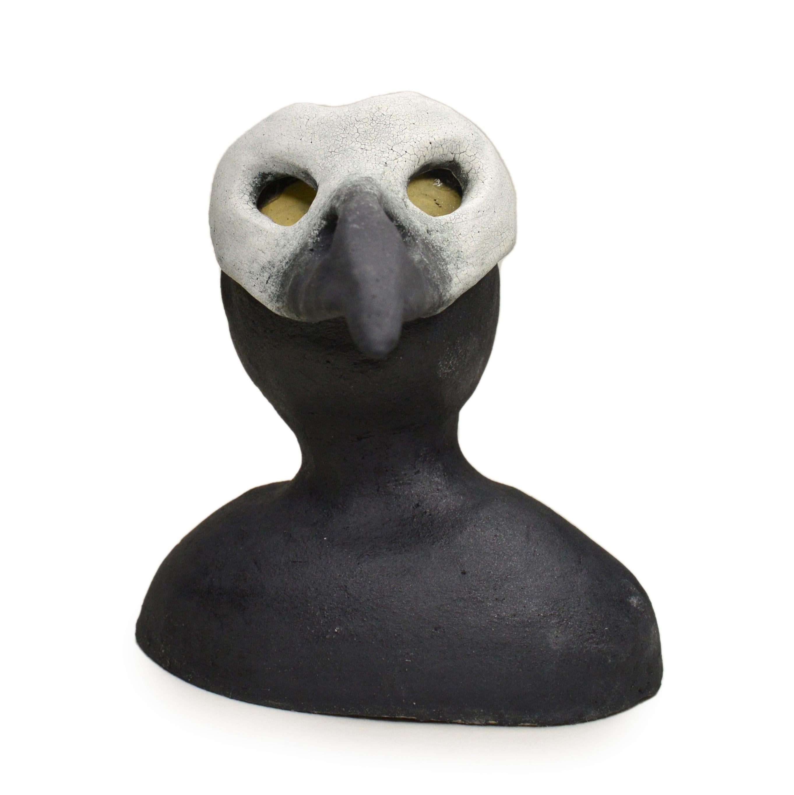 Pin·e·co 014 Original Ceramic Sculpture with crow mask - Black Figurative Sculpture by Renate Frotscher