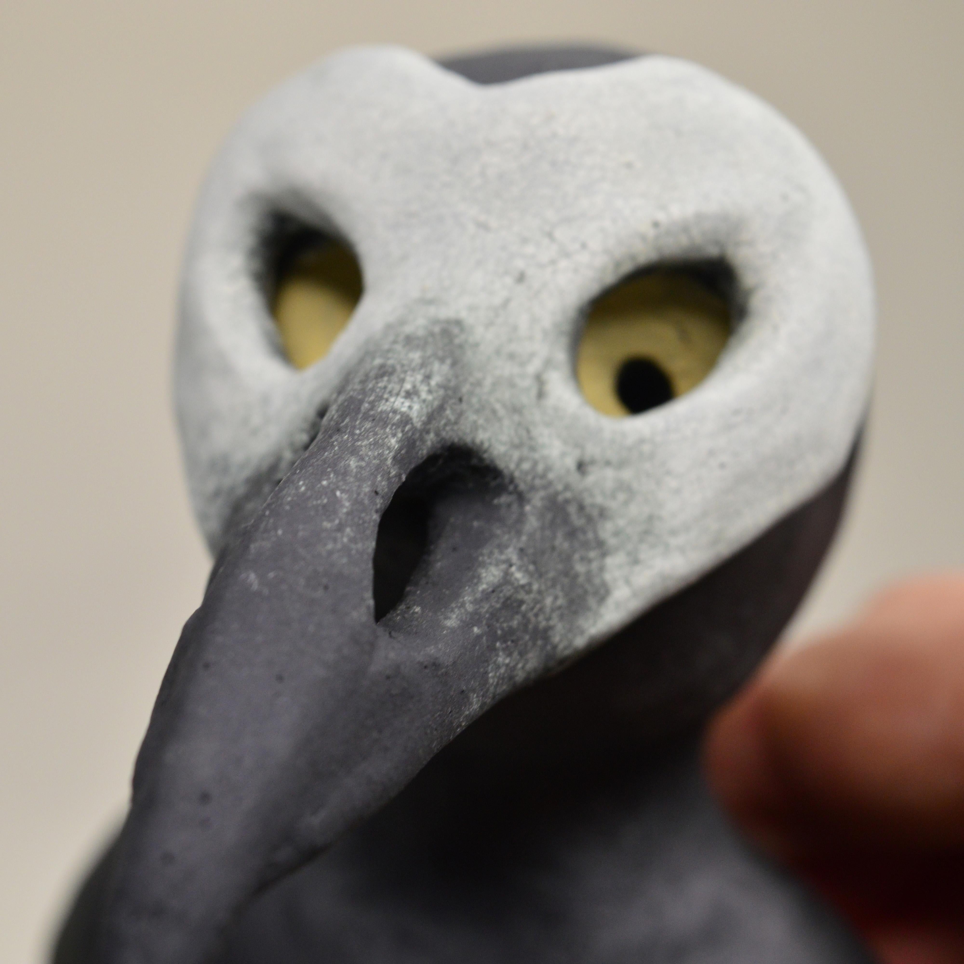 Pin·e·co 014 Original Ceramic Sculpture with crow mask 4
