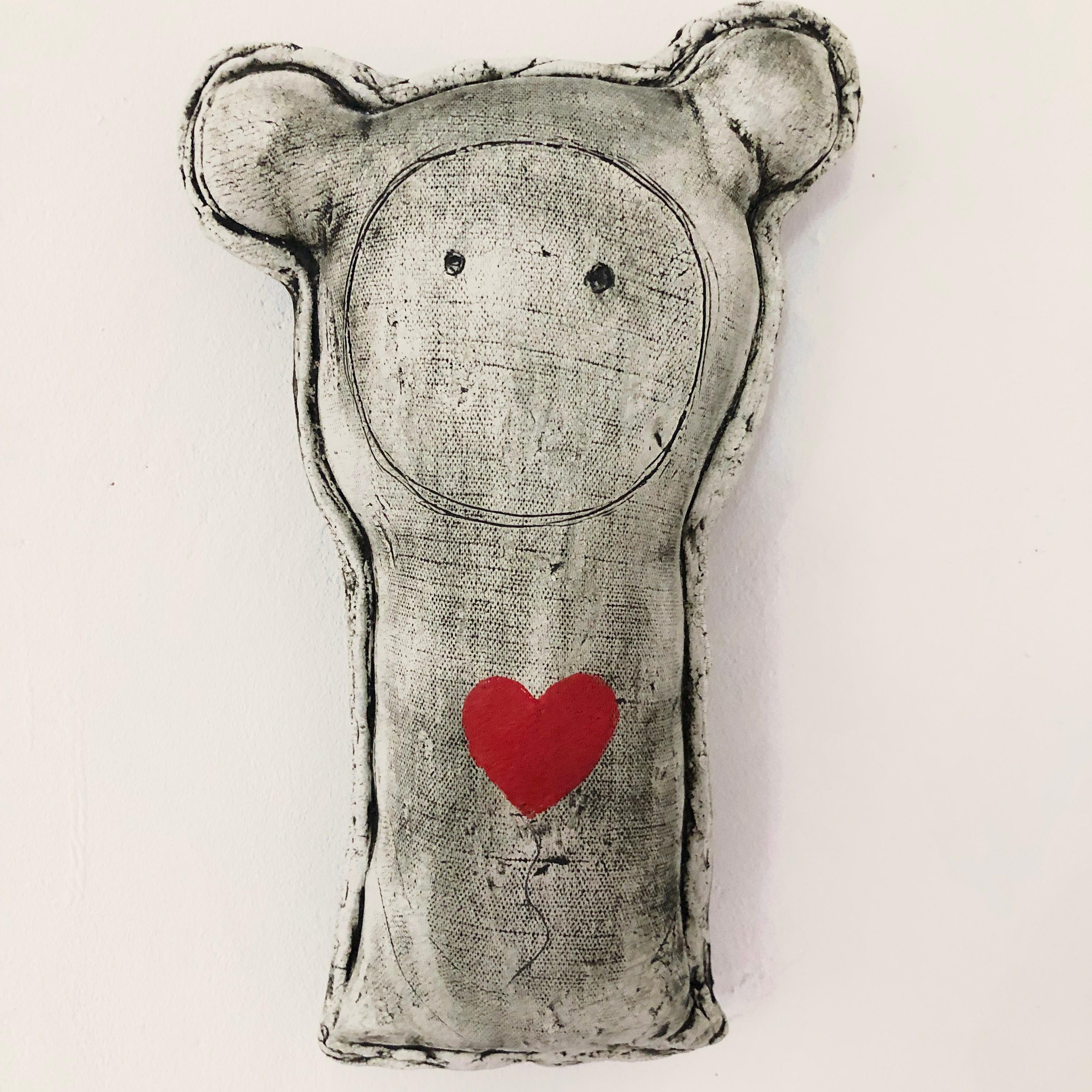 Renate Frotscher Figurative Sculpture - Théodore Archibald the first or simply "Teddy A" - Contemporary Ceramic Wall Art