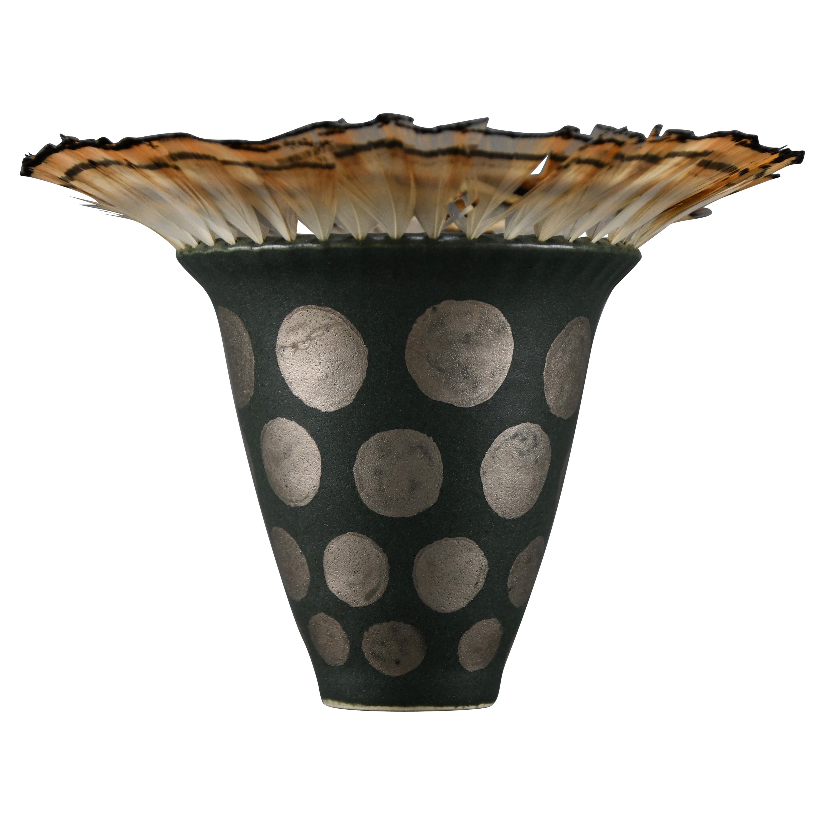Renate Weidner, Rare "Vase avec plumes", 2004 en vente