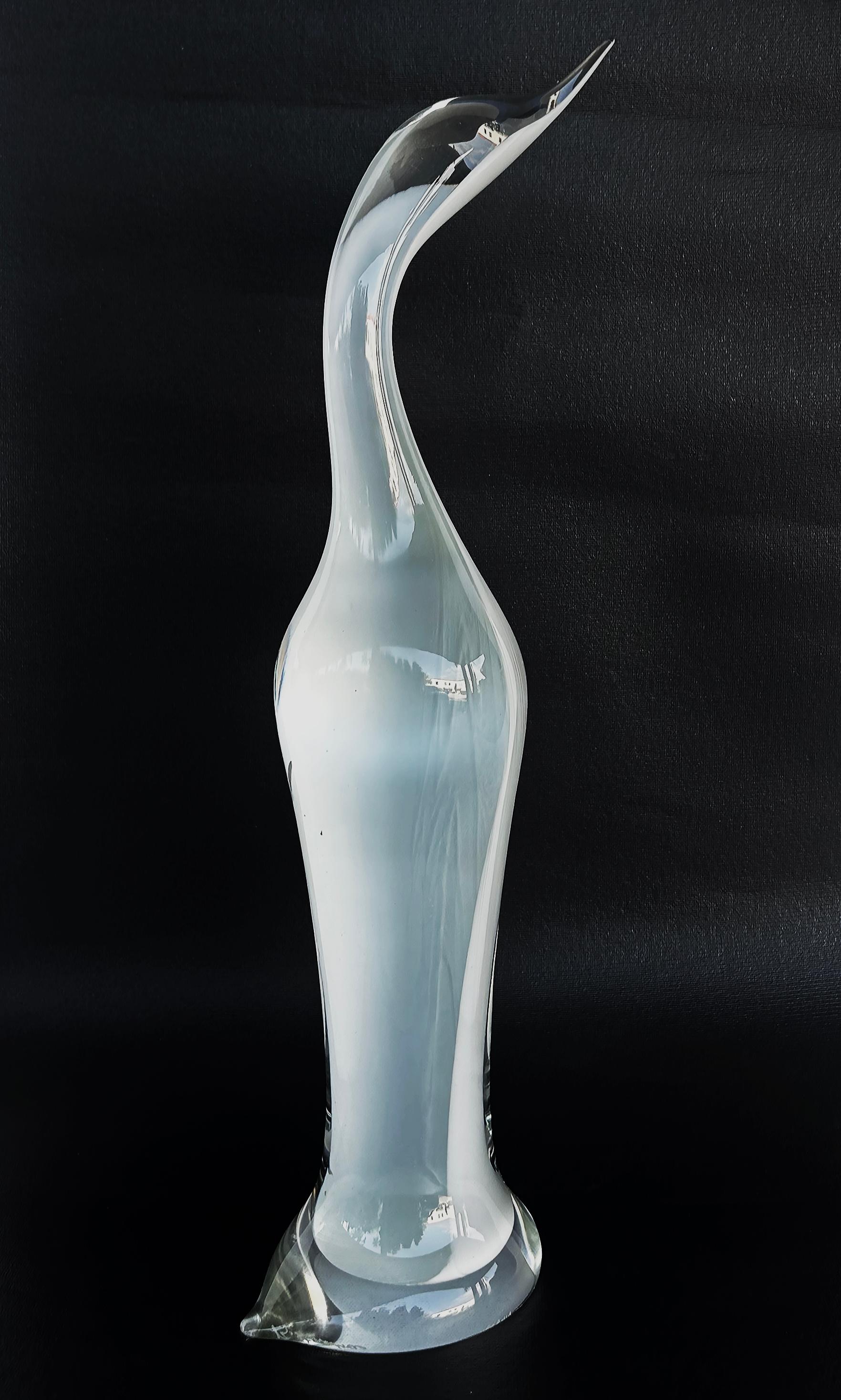 Escultura de pájaro Renato Anatra Murano Glass Sommerso Lattimo, Firmada en Bueno estado para la venta en Miami, FL