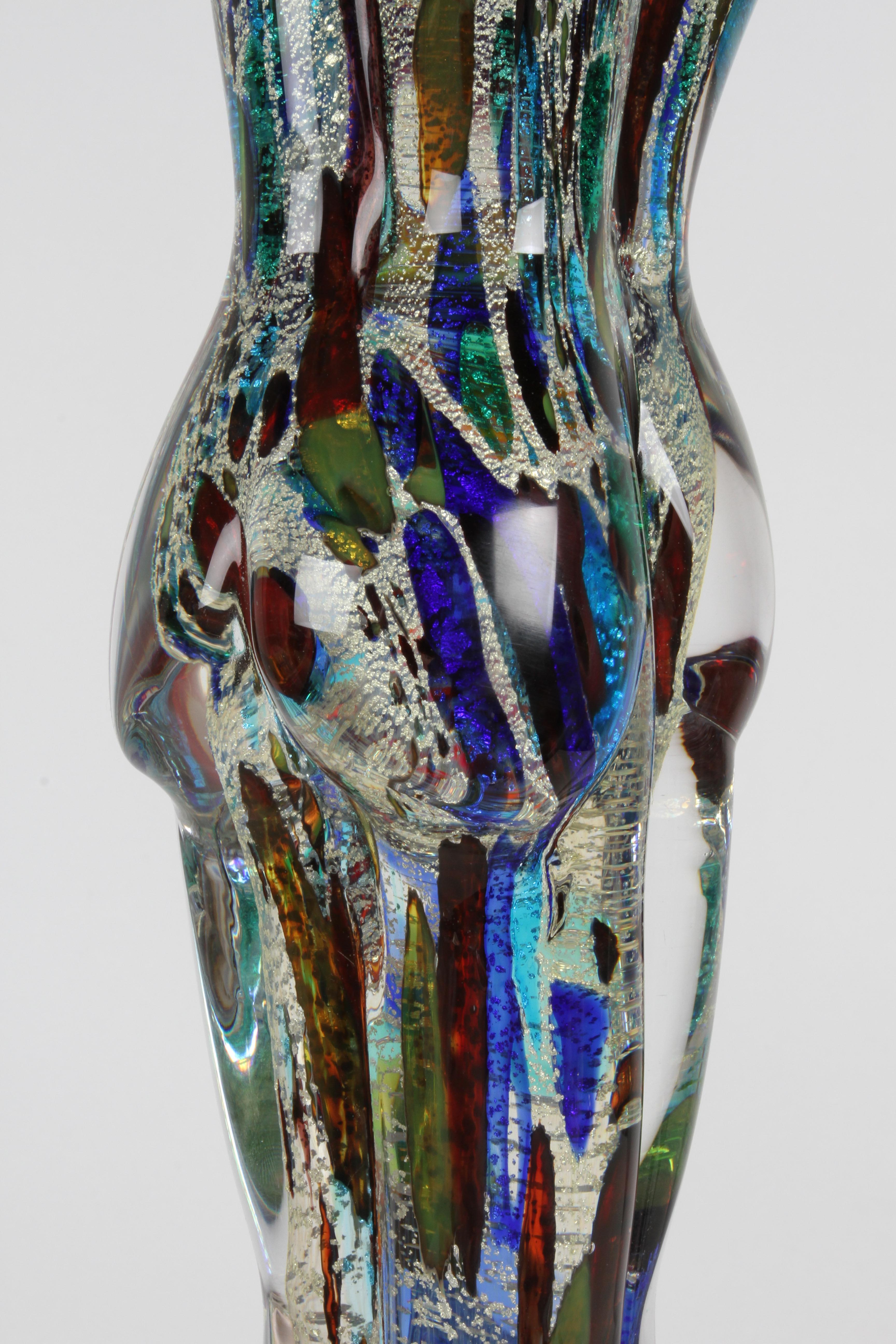 Renato Anatra - Scultura in vetro artistico multicolore di Murano con intreccio di amanti abbracciati in vendita 2