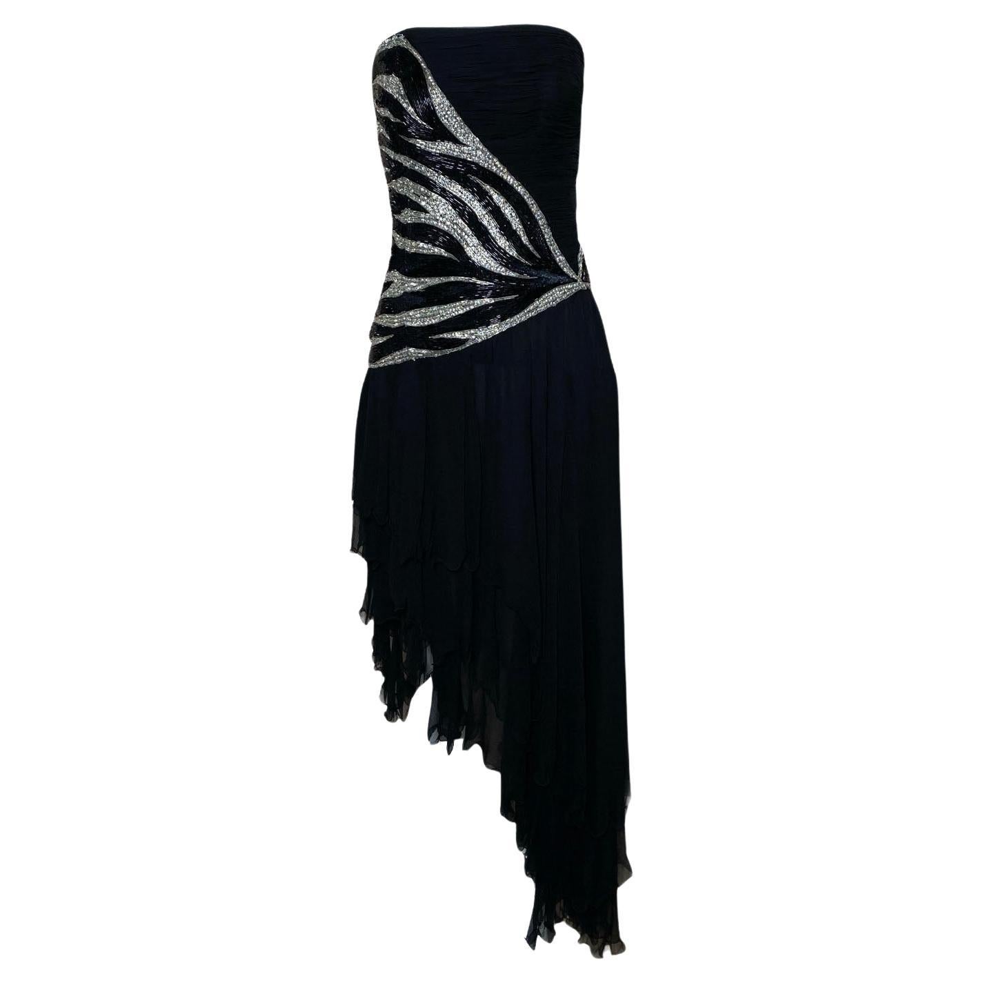 Renato BALESTRA Asymmetrisches Abendkleid aus Chiffon mit Perlenstreifen, 1980er Jahre im Angebot