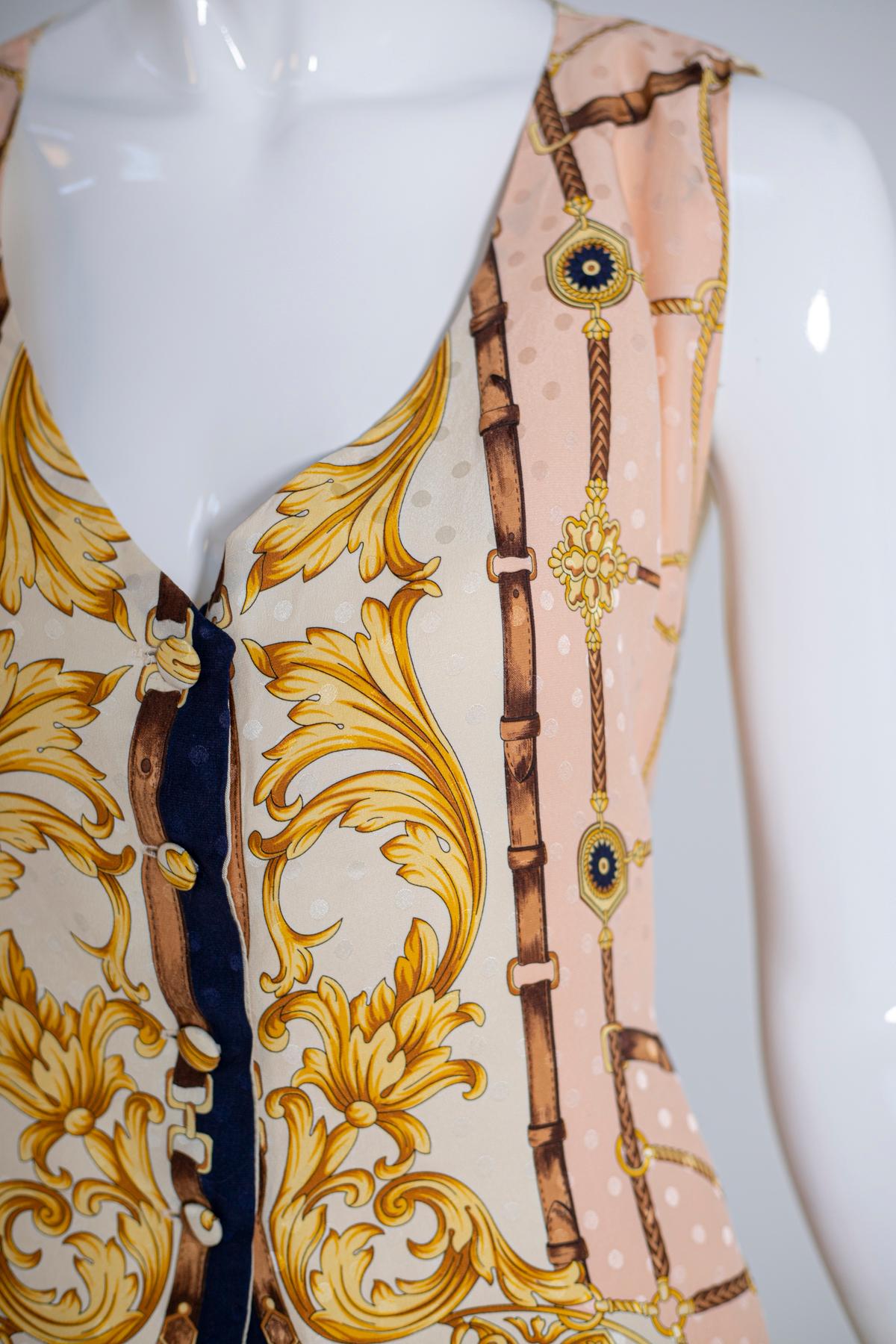 Women's Renato Balestra Eccentric Sleeveless Blouse in Pure Silk For Sale