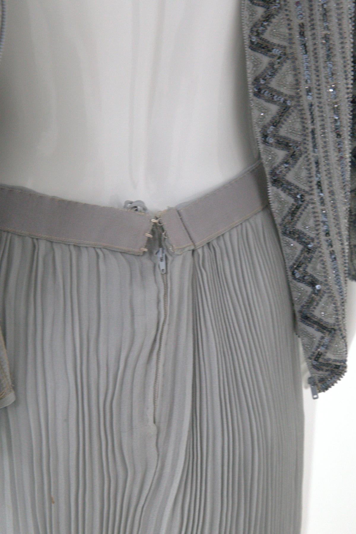Renato Balestra elegant Gray Sequined Vintage Evening Dress For Sale 5