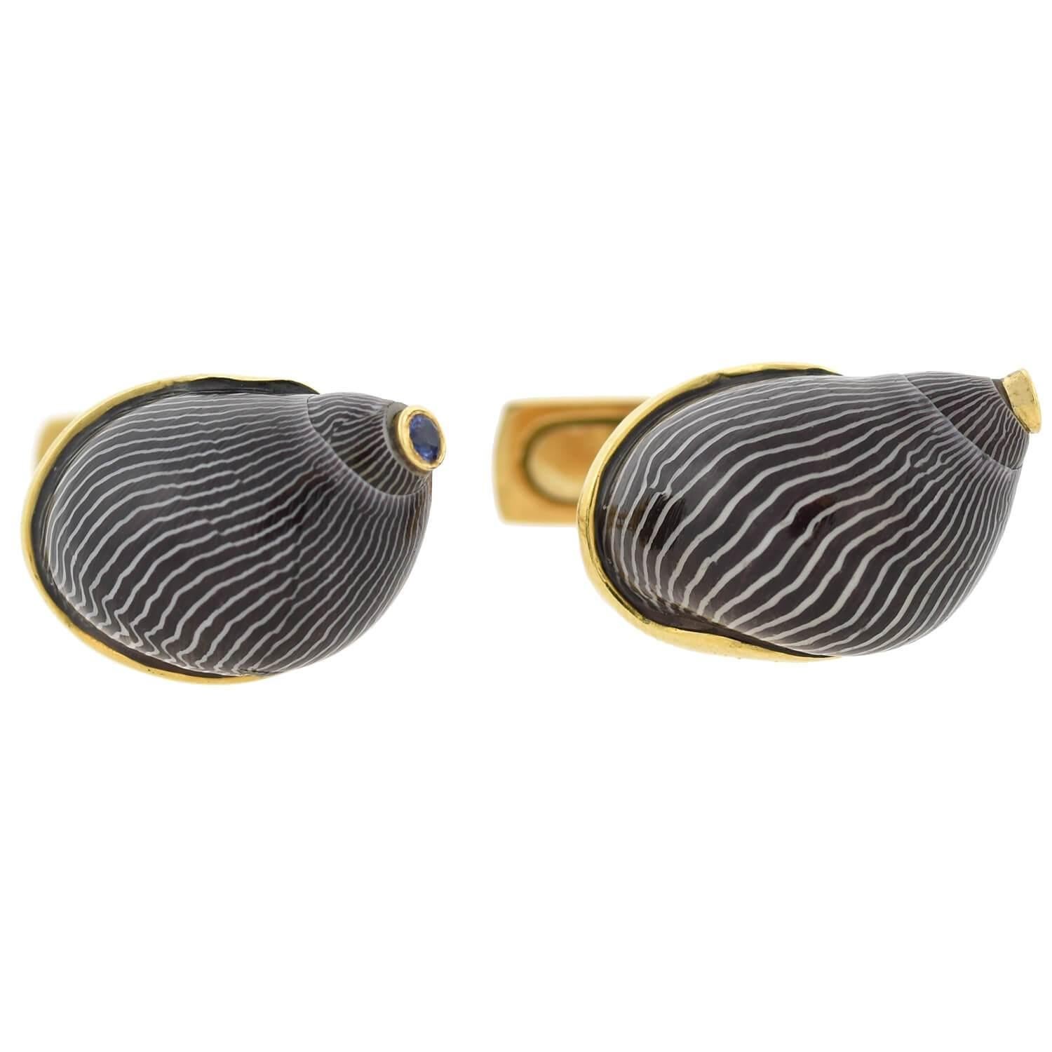 Renato Cipullo Contemporary Netrite Zebra Snail Shell and Sapphire Cufflinks For Sale 1