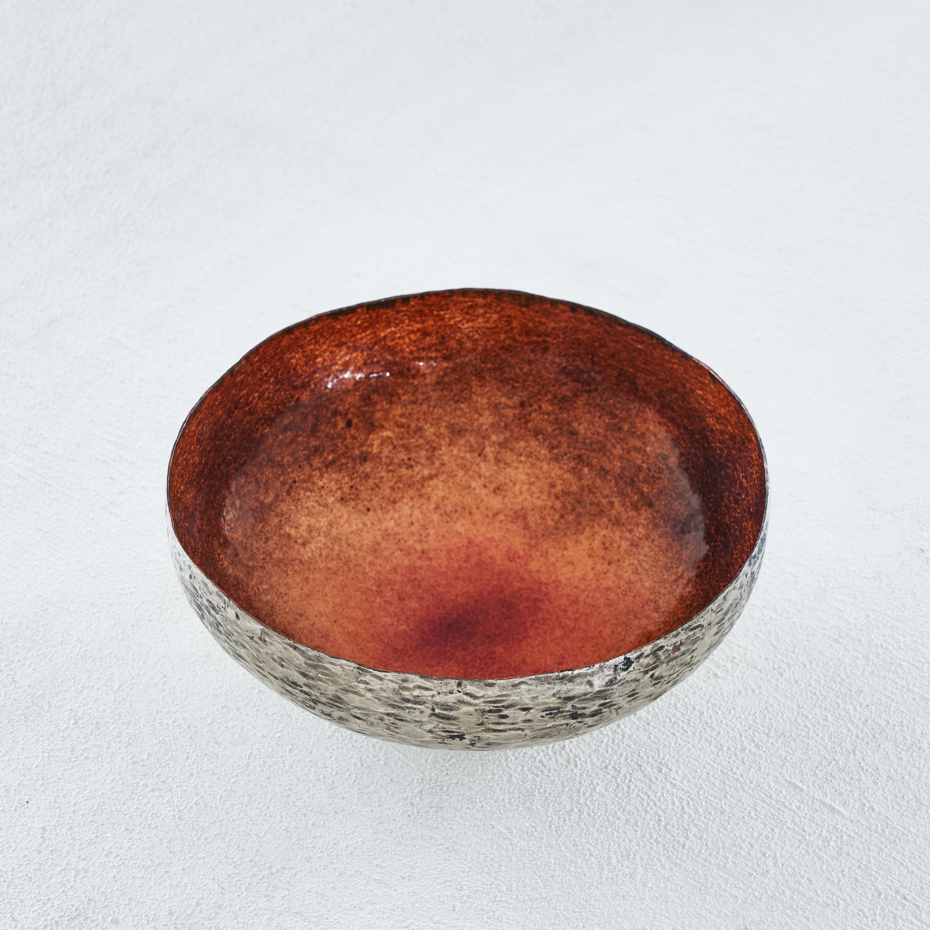 Italian Renato Vanzelli Hand Hammered and Enamelled Bowl, 1960s For Sale