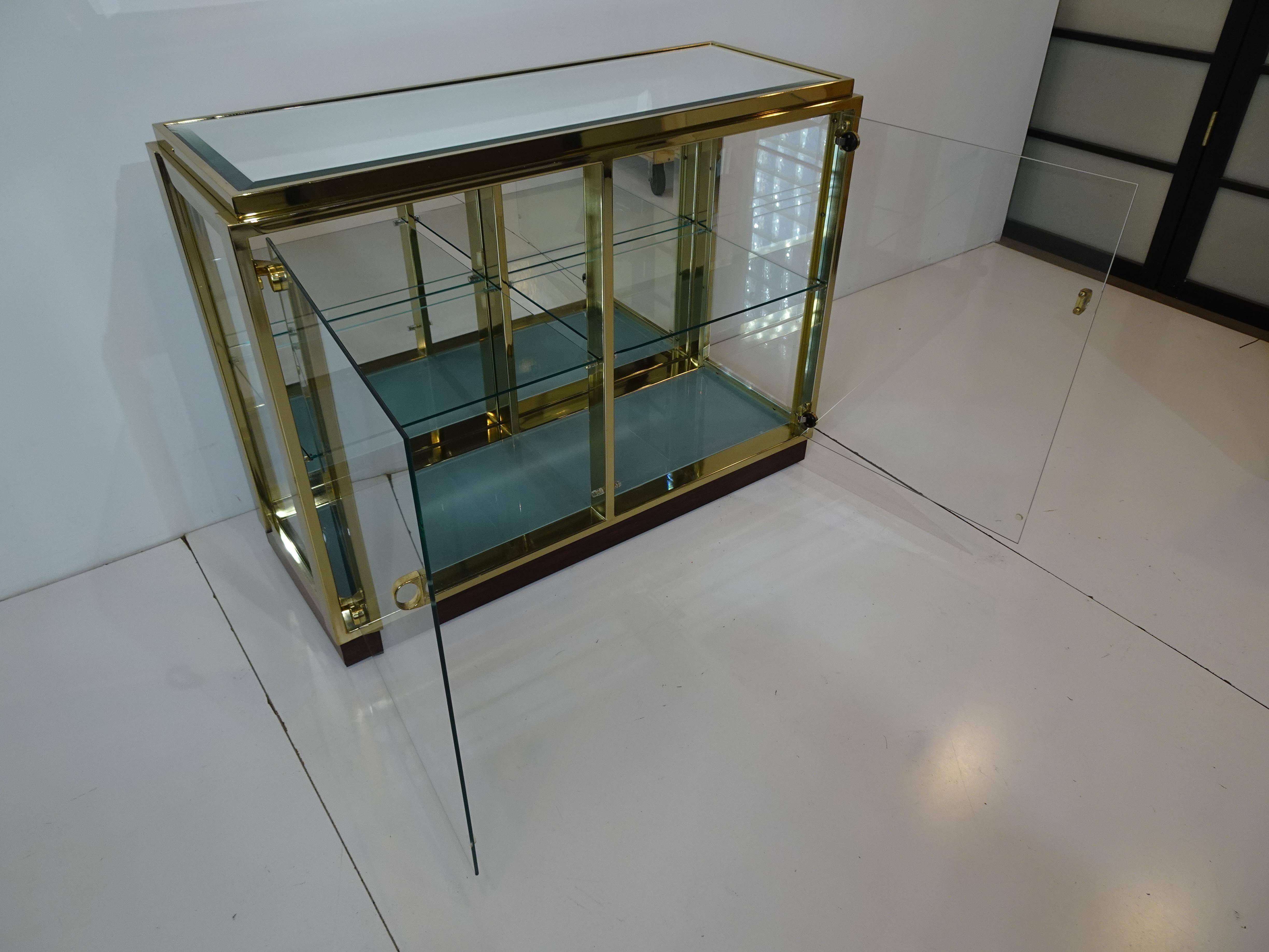 Renato Zevi Italian Brass Rosewood Glass Light Up Bar Cabinet 6