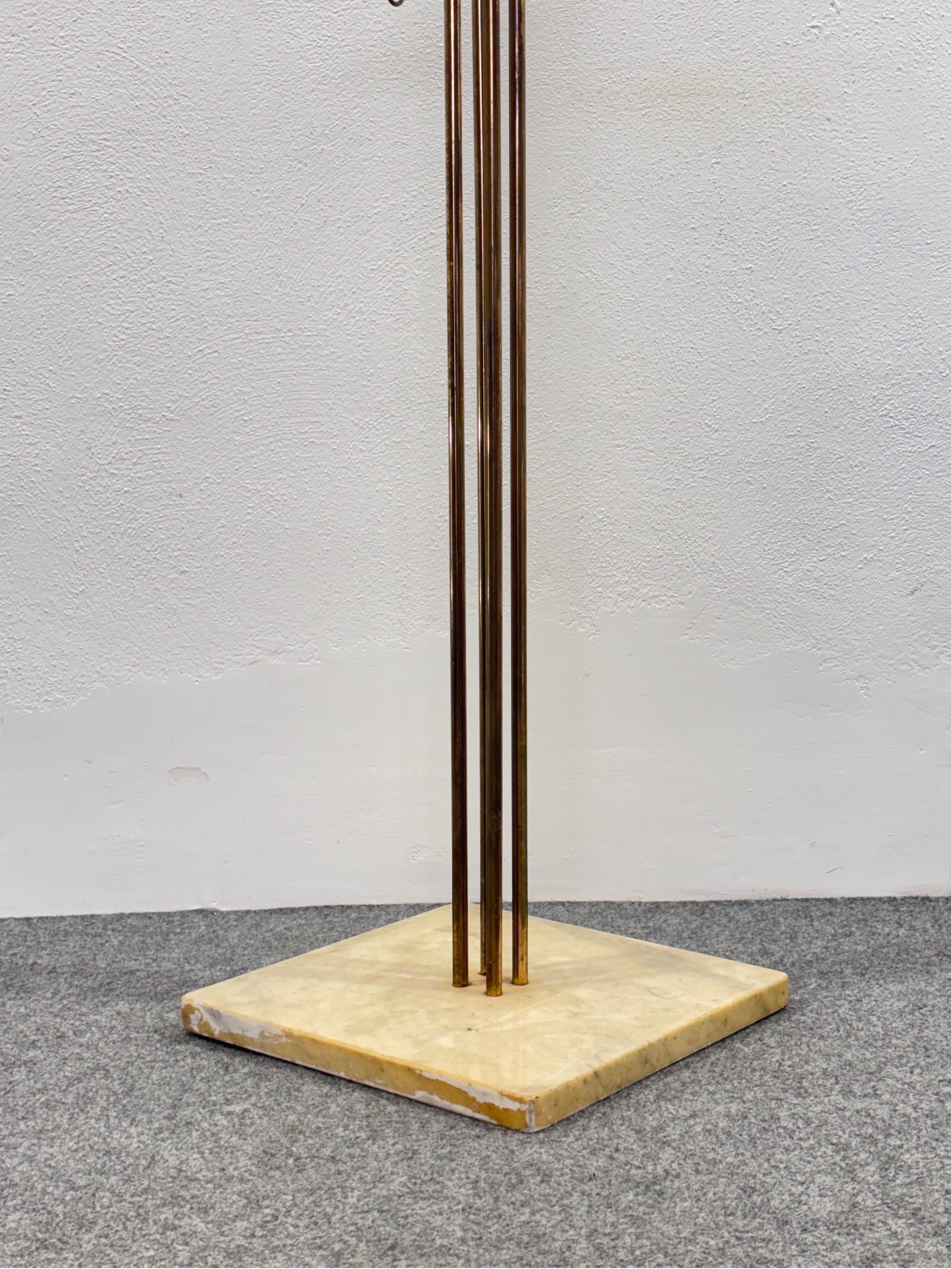 Renato Zevi Metalarte Appendiabiti Marmo E Ottone Design Modernariato In condizioni buone in vendita a Taranto, IT