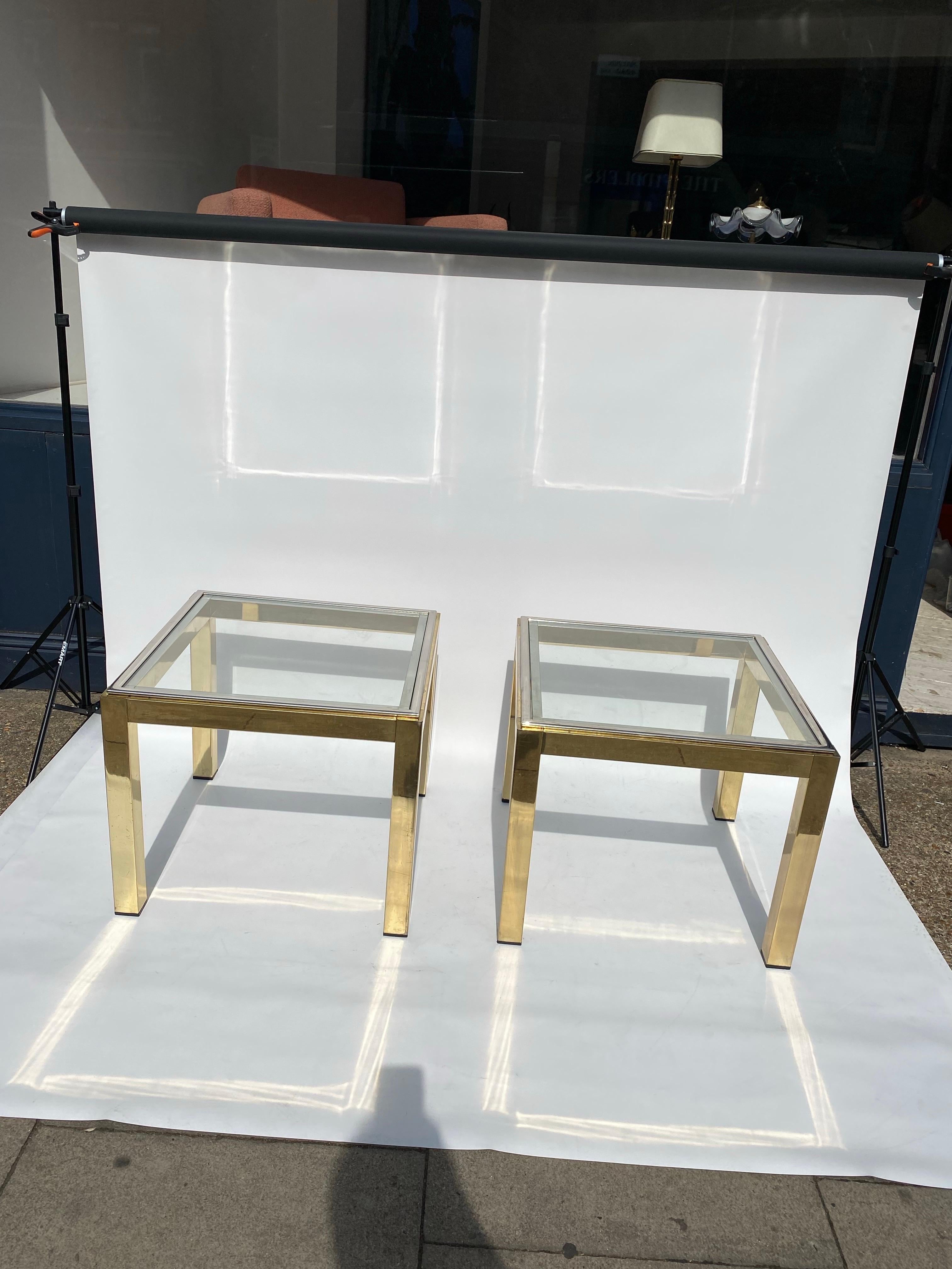Renato Zevi Paire de tables d'appoint en laiton, verre et chrome Hollywood Regency canapé années 1970 Bon état - En vente à London, GB