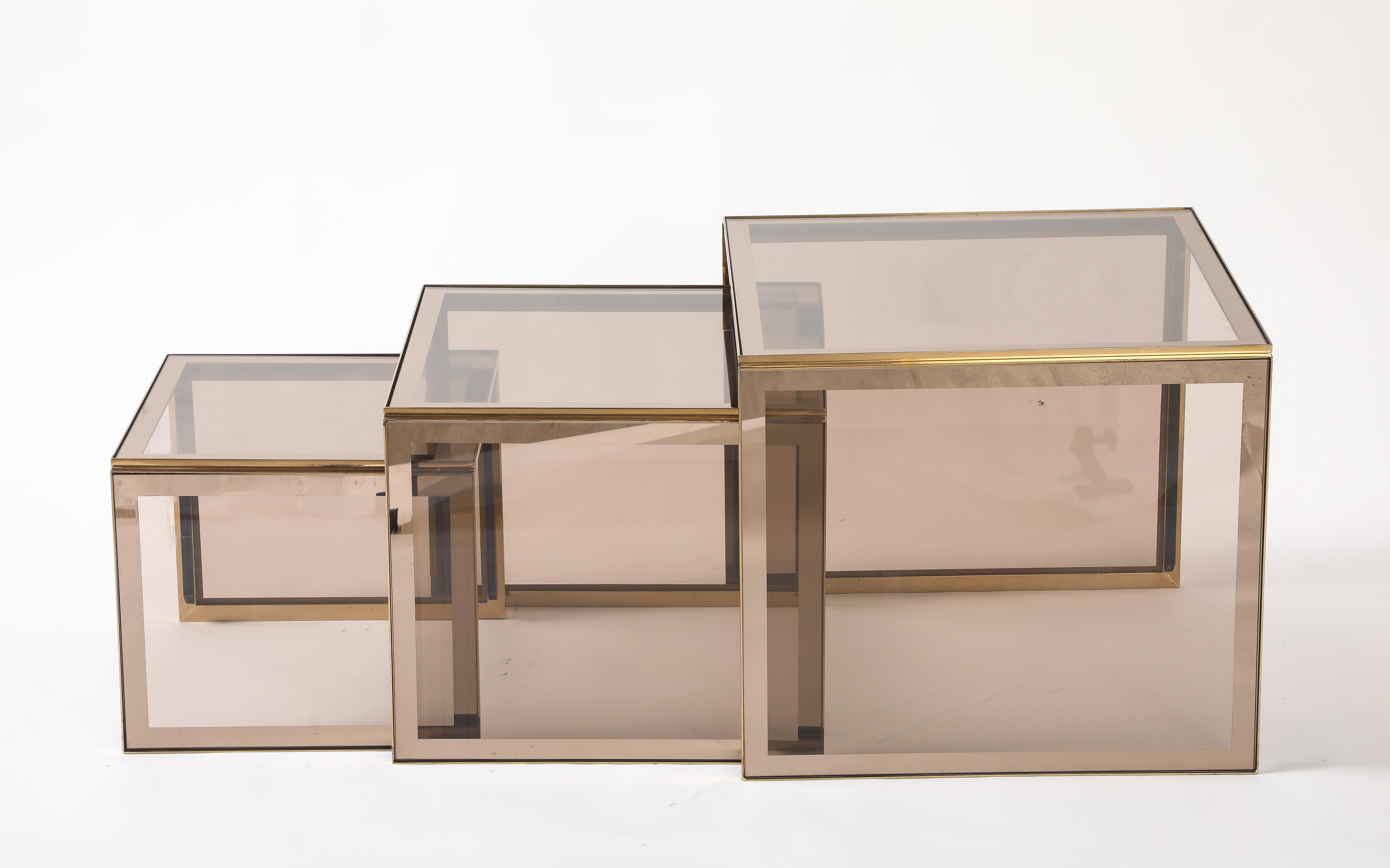 Renato Zevi Set of Brass and Smoked Glass Nesting Tables, Italy, circa 1970 For Sale 5
