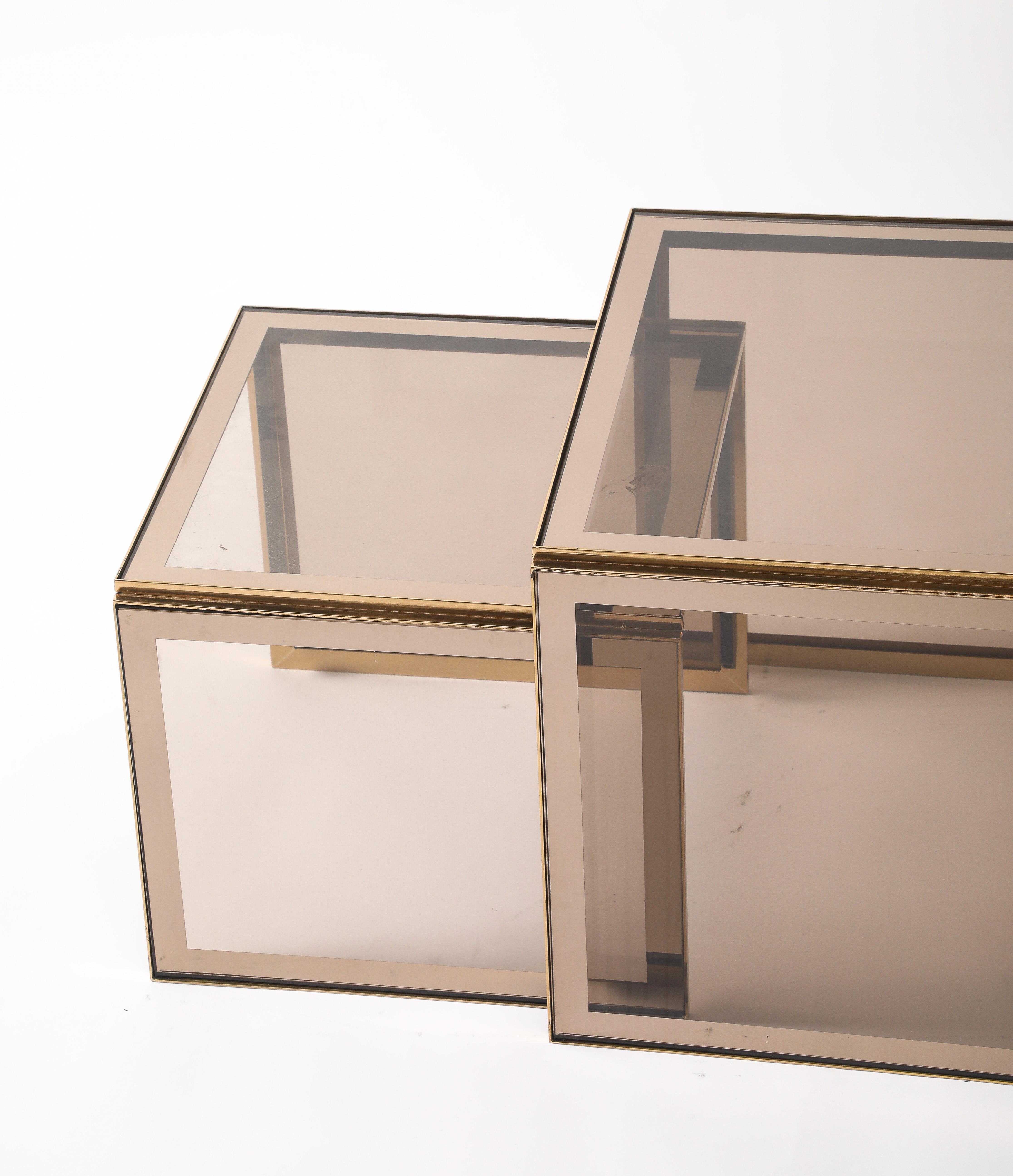 Renato Zevi Set of Brass and Smoked Glass Nesting Tables, Italy, circa 1970 For Sale 6