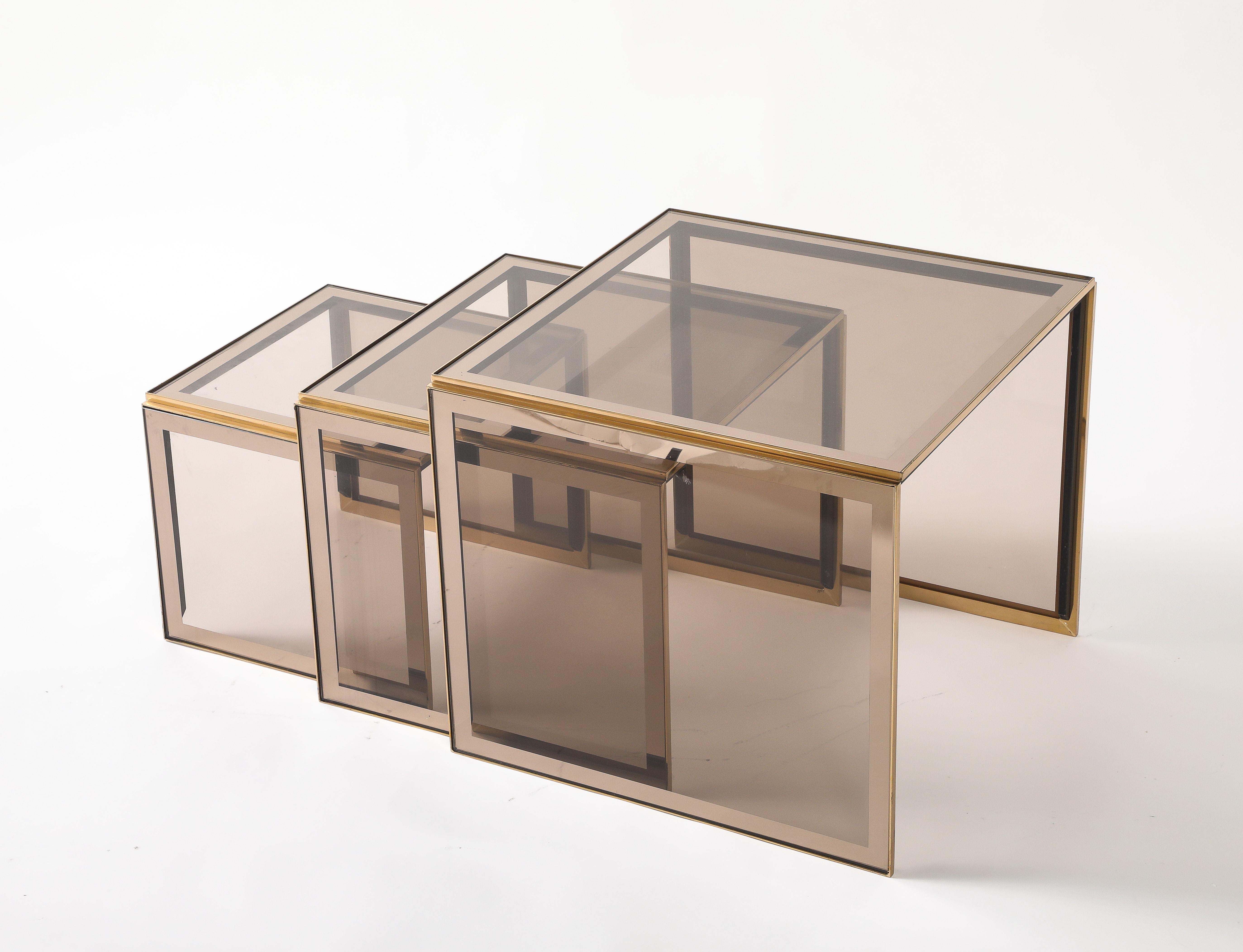 Renato Zevi Set of Brass and Smoked Glass Nesting Tables, Italy, circa 1970 For Sale 7